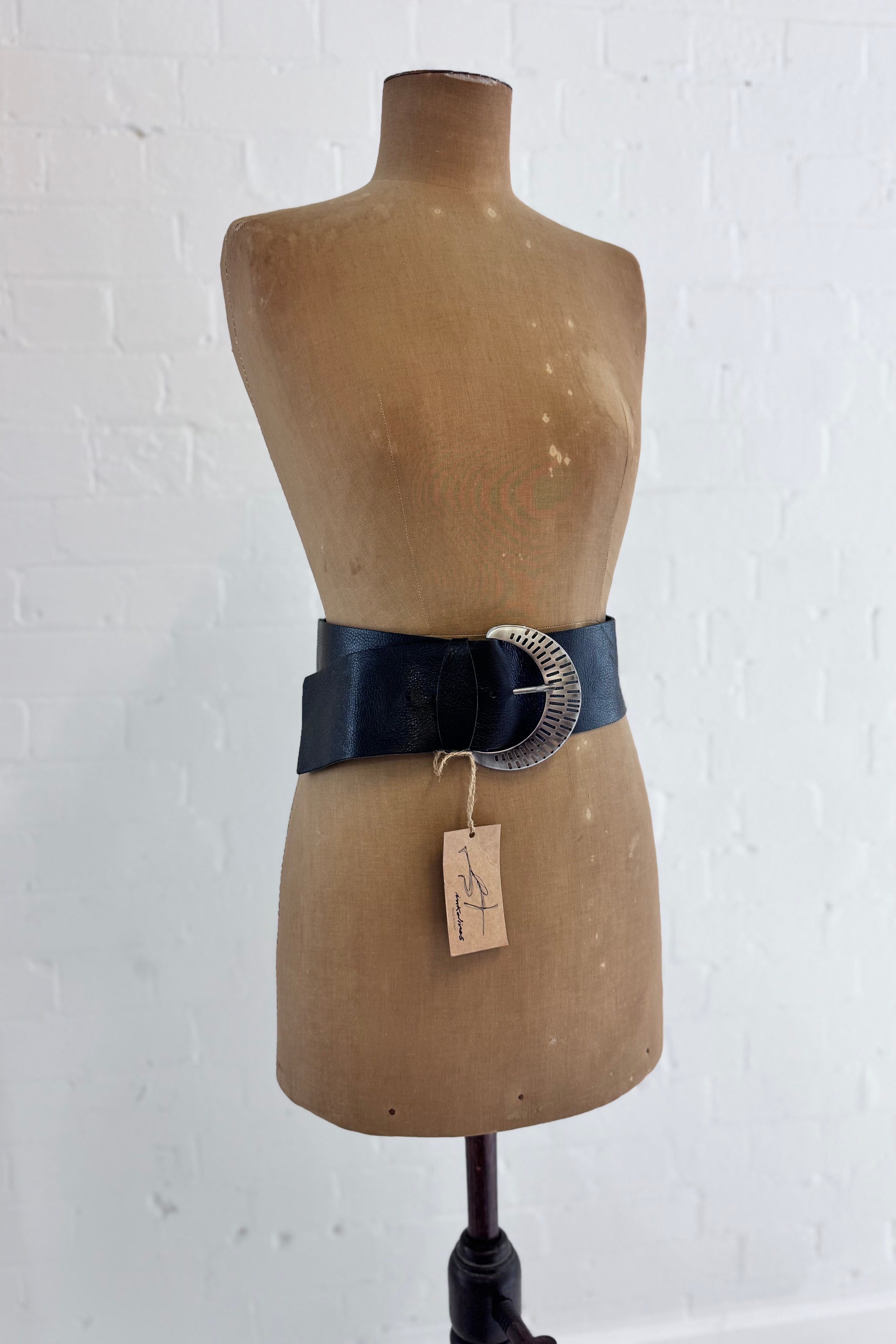 Ink Olives | Quercia Belt | Black