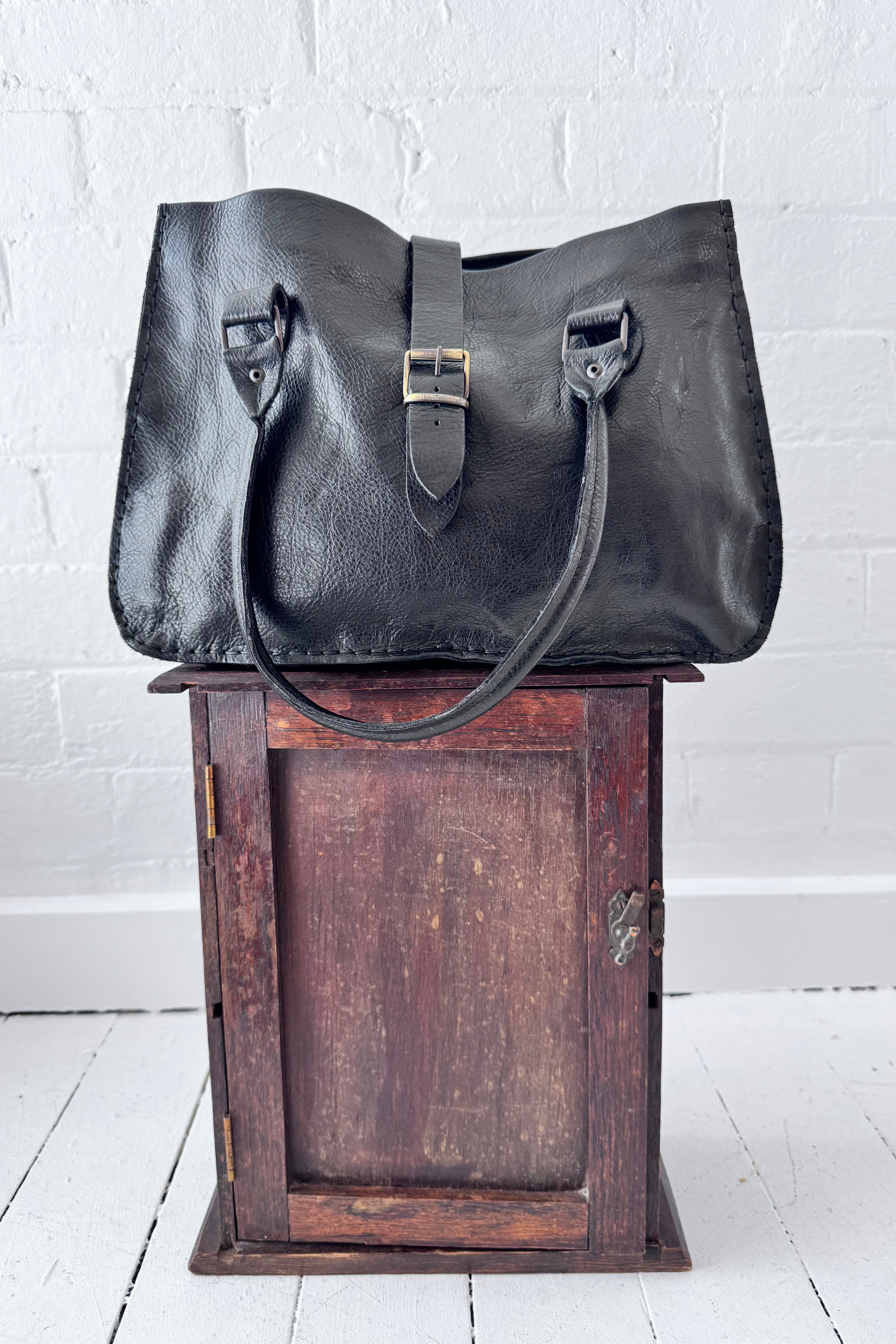 Ink Olives | Amsterdam Bag | Black