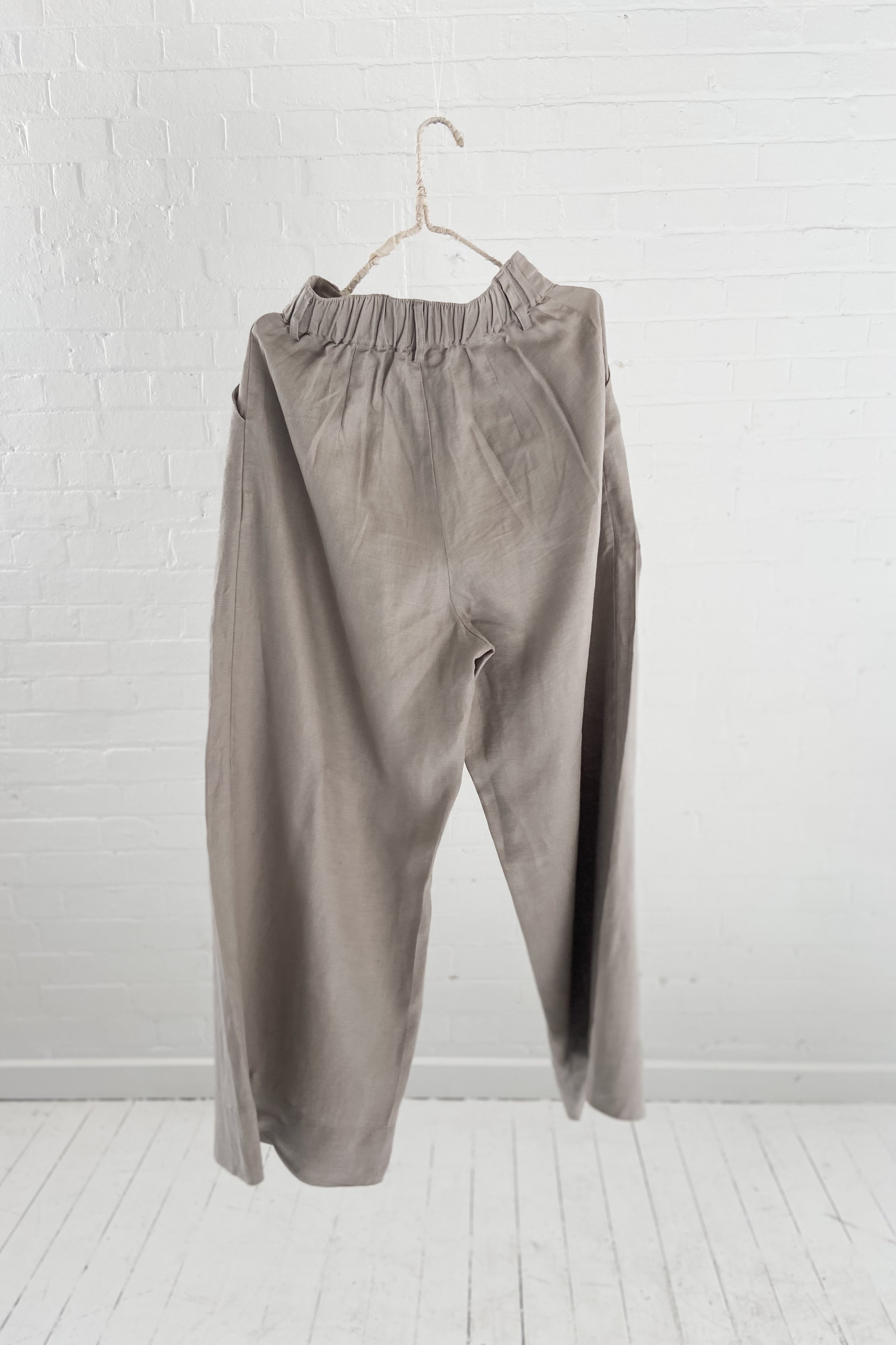 GW | Easton Pant | Driftwood | L