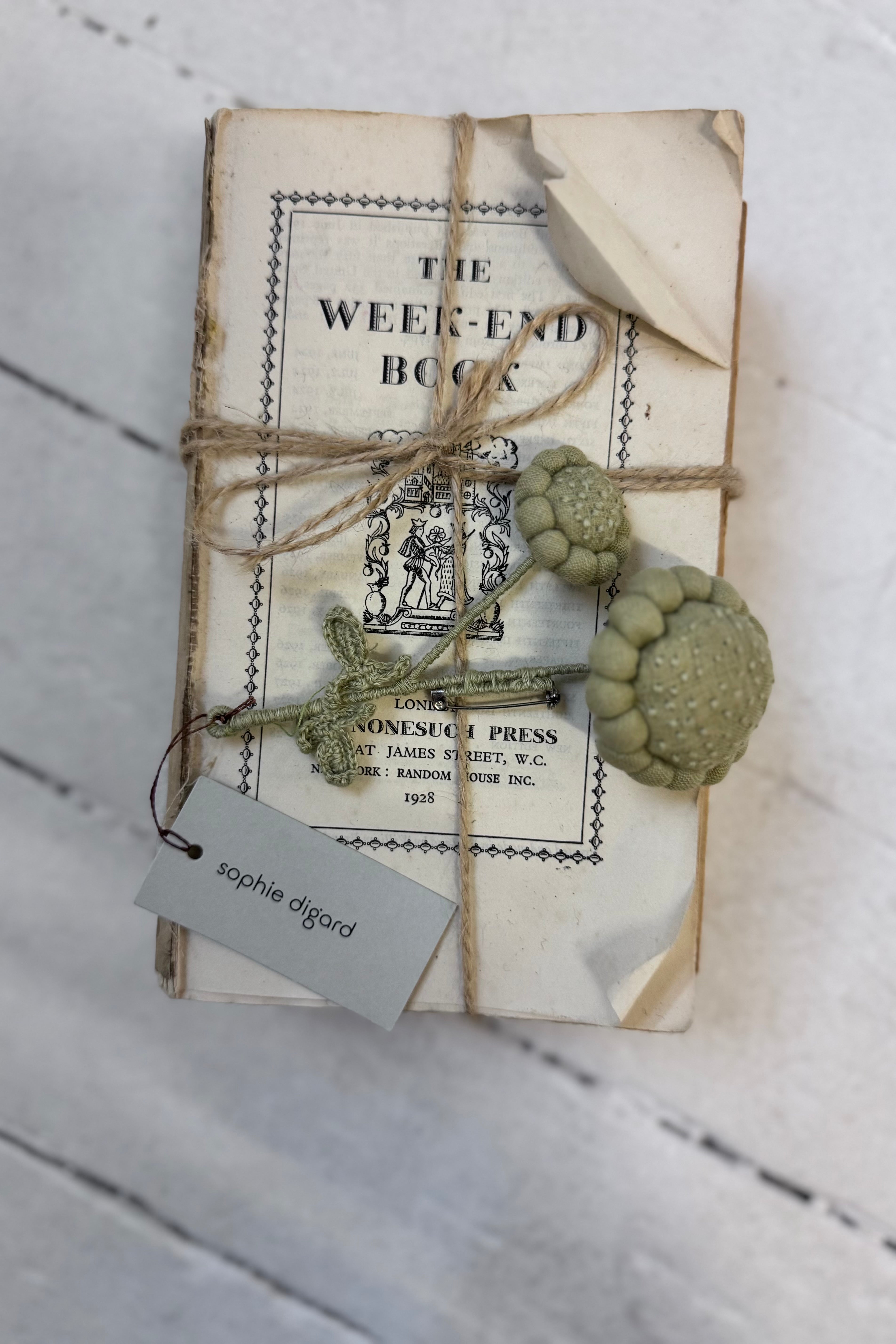 Sophie Digard | Fine Linen Duo Brooch | Kenzie