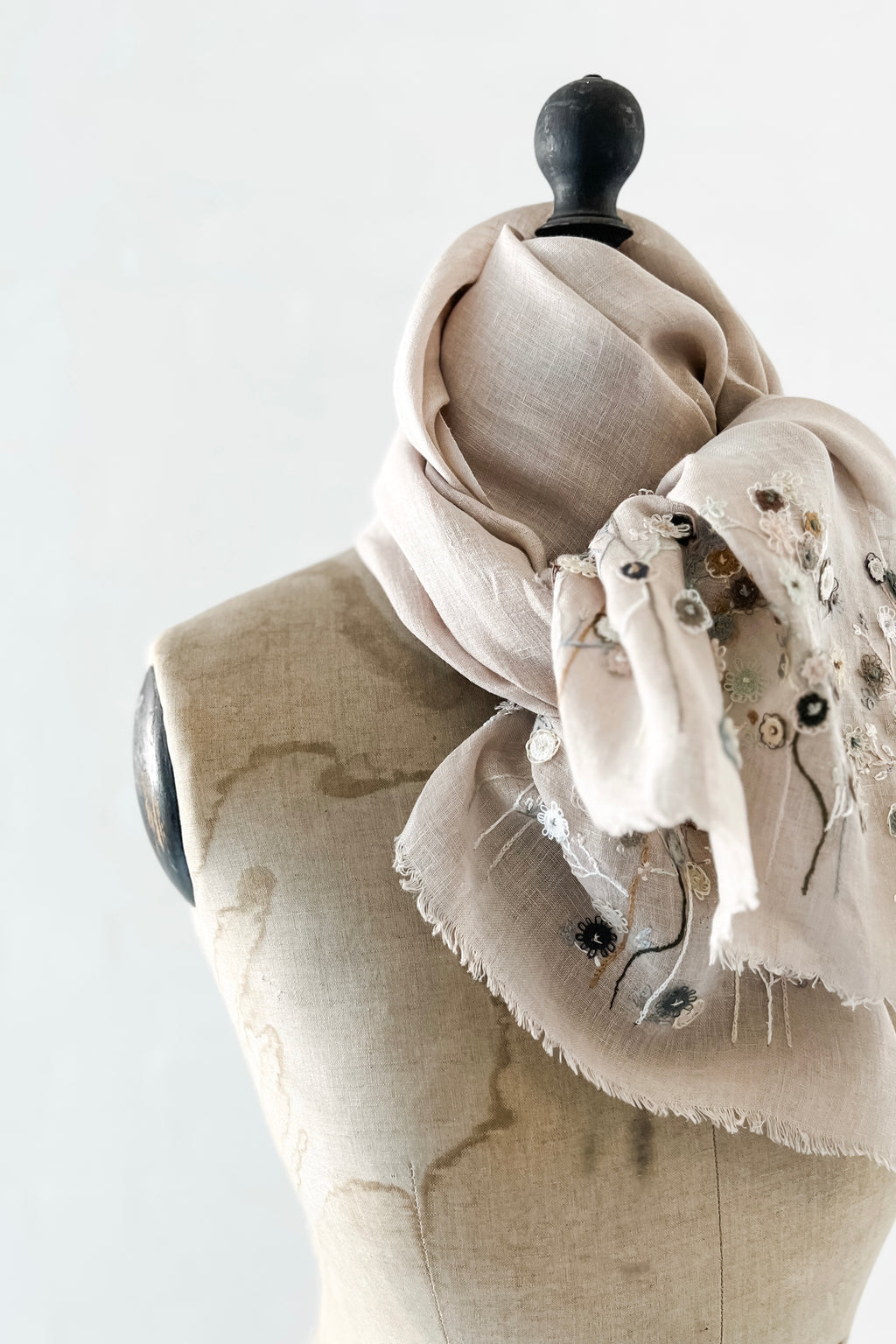 Sophie Digard | Embroidered Linen Stole | Field Flowers