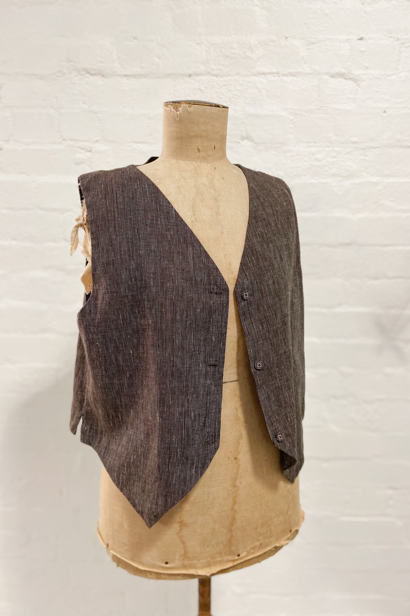 GW | Solange Vest | Truffle  | M