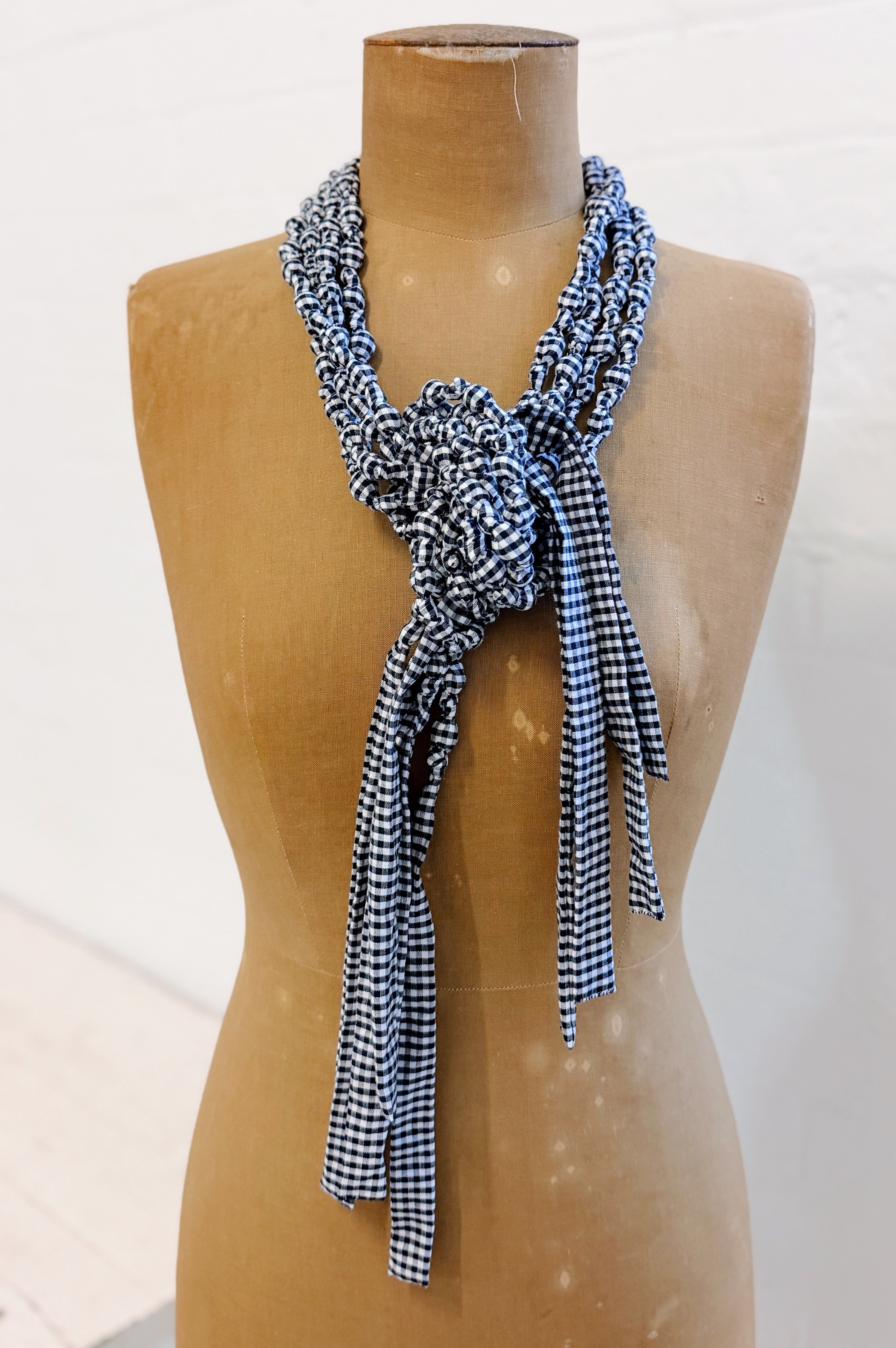 Julip Beads | Navy Check