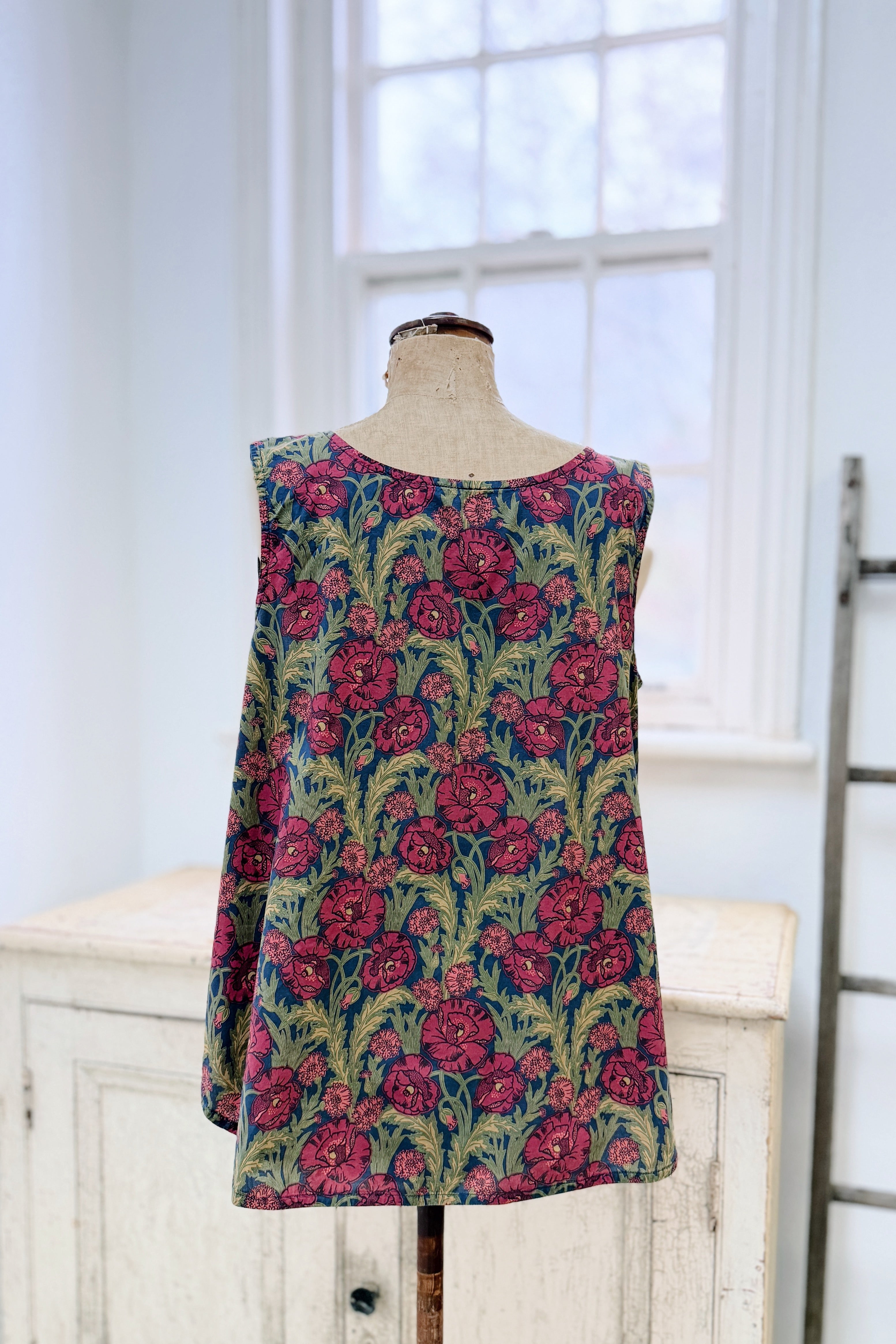 GW | Winnie Top | Liberty Mauds Posey | M