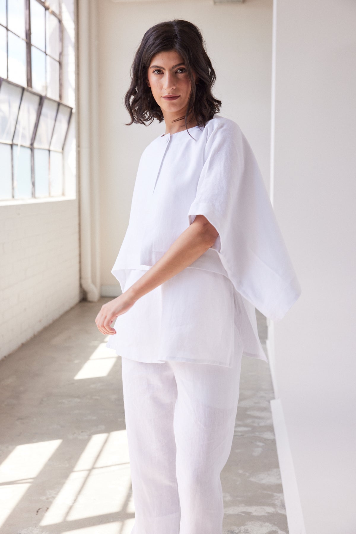 Tussie Capelet | White