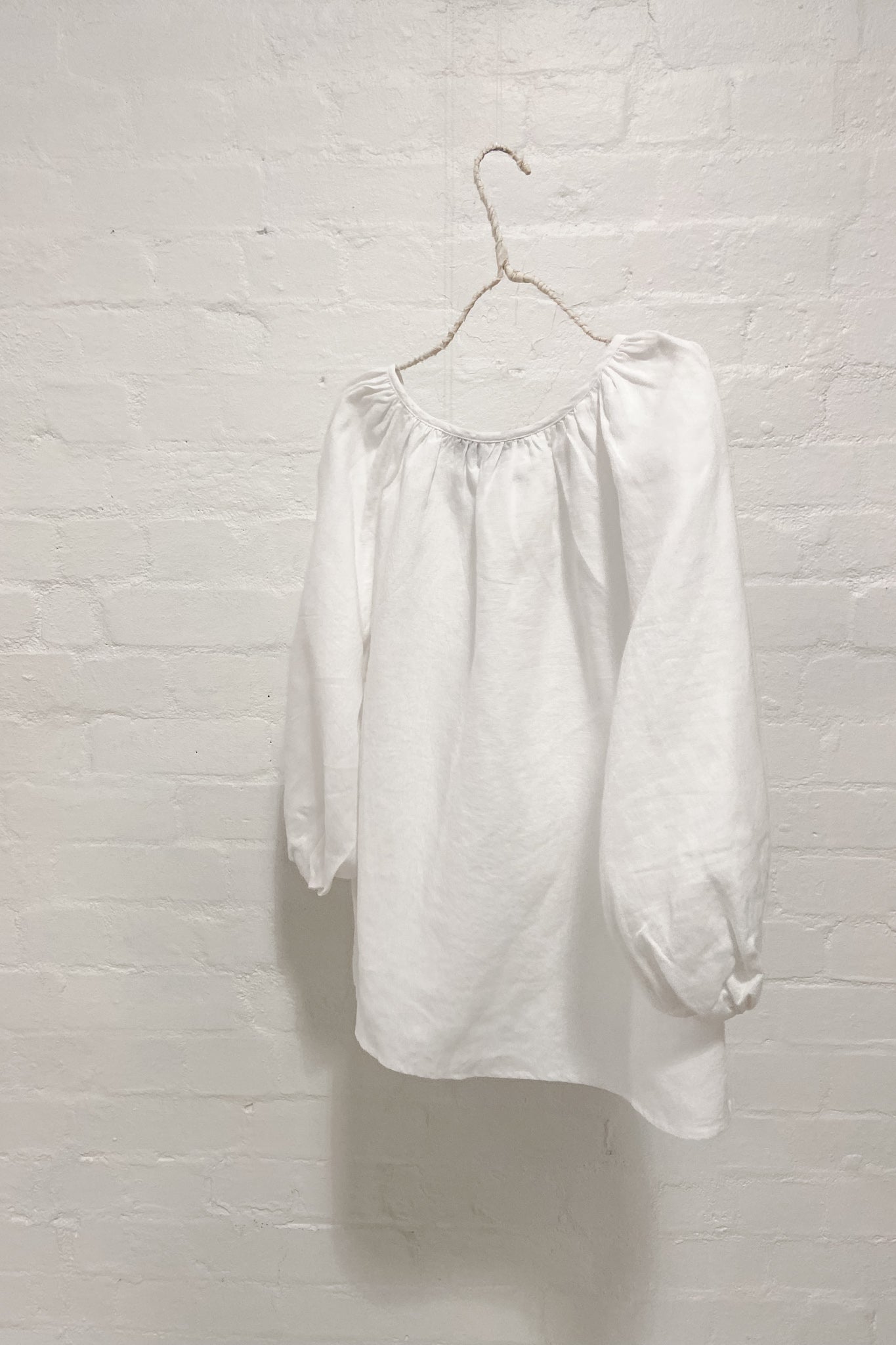 GW | Ari Top | White | XS