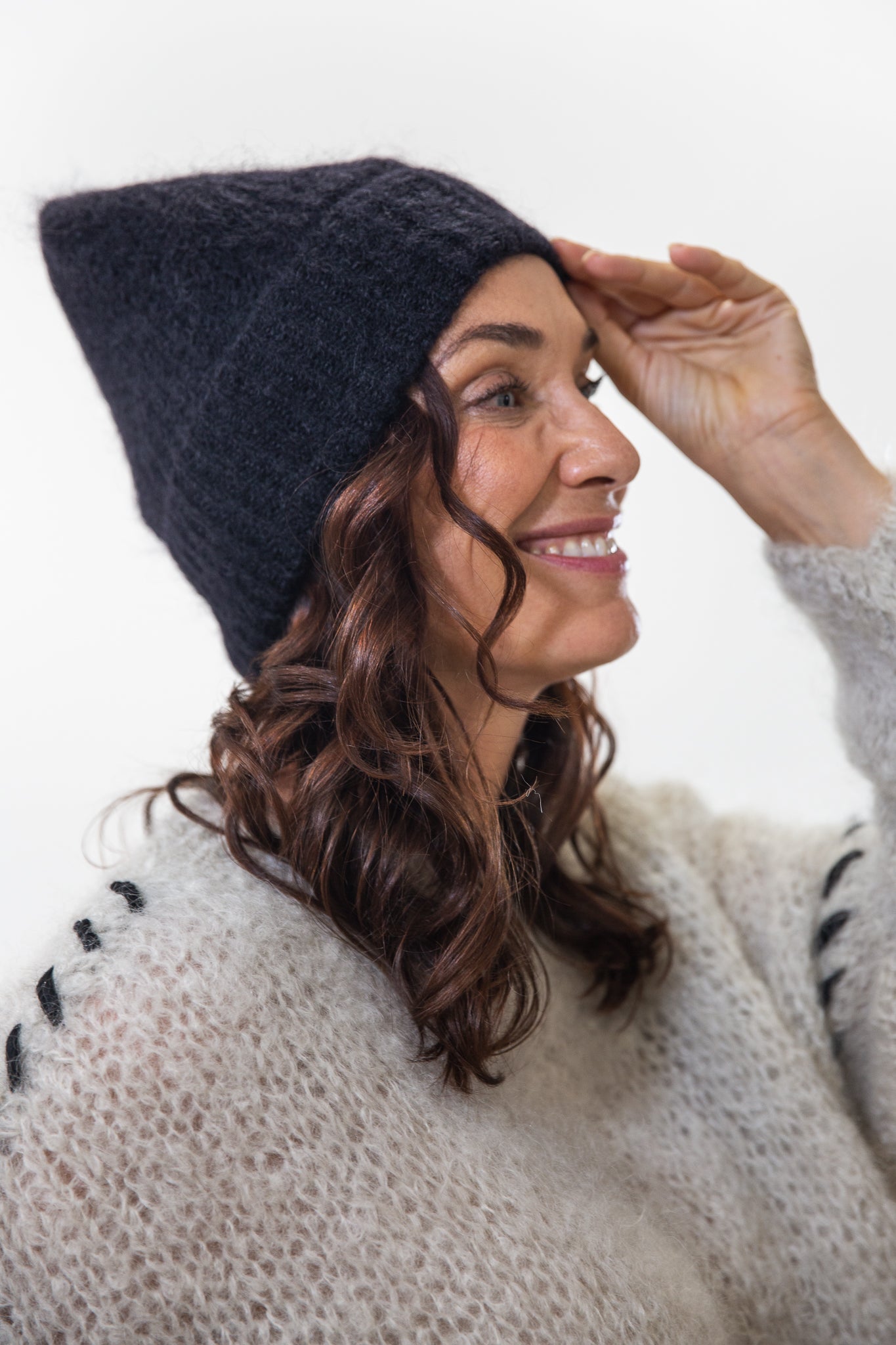 Mila Beanie | Black
