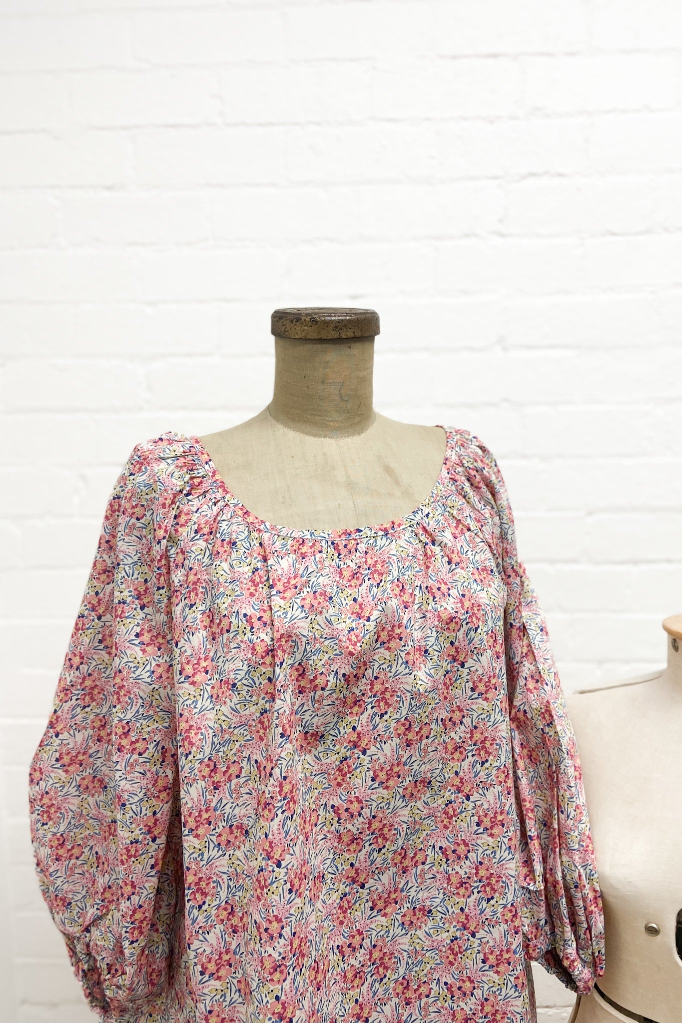 GW | Pia Top | Swirling Petals Liberty | XL