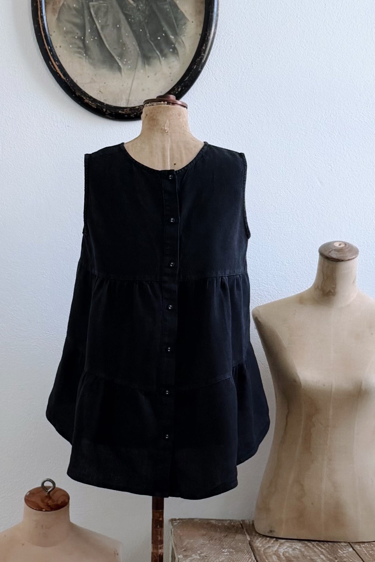 GW | Mao Trapeze Top | Black | S