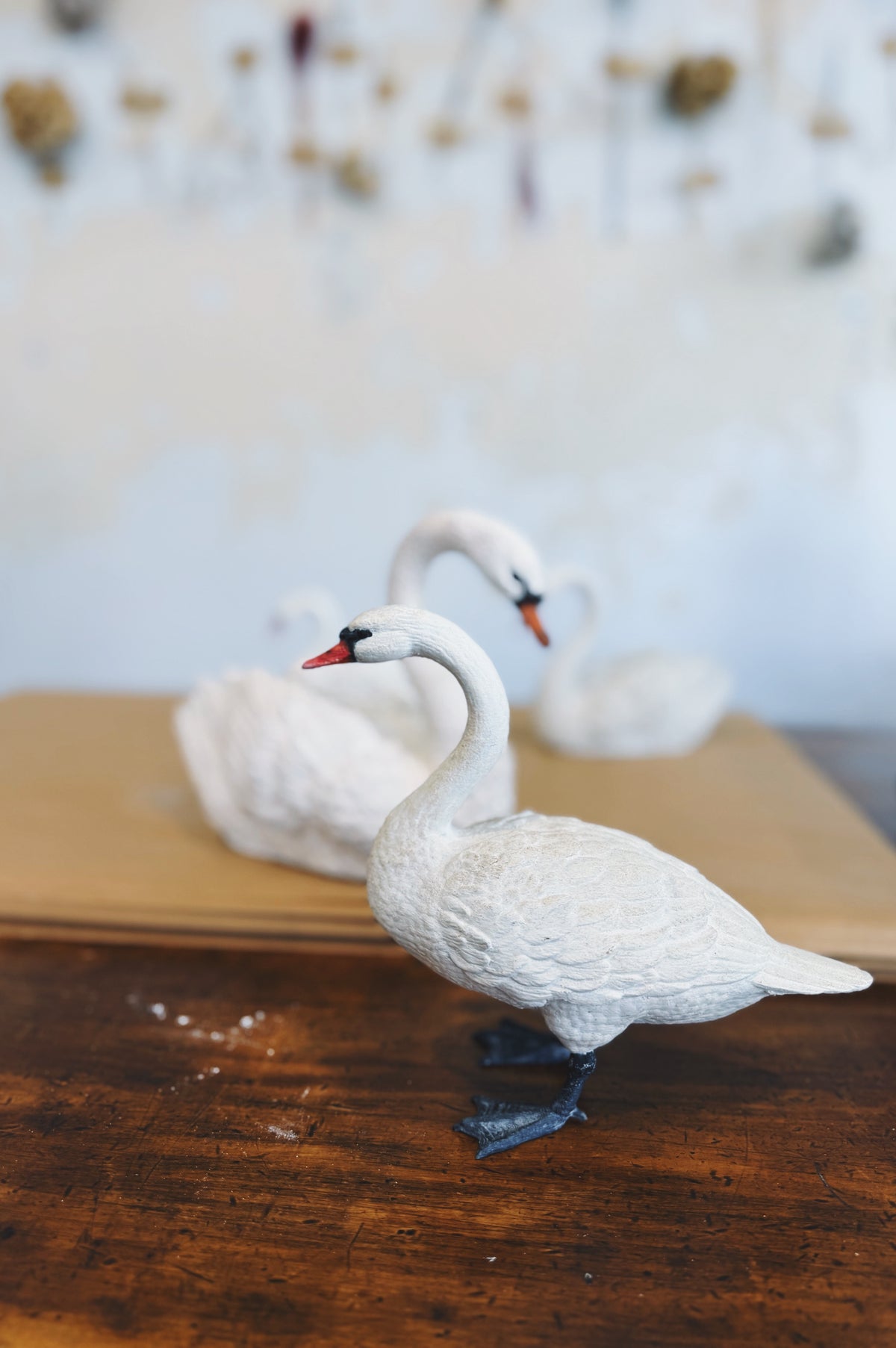 Rabbit Hole | Swan | standing