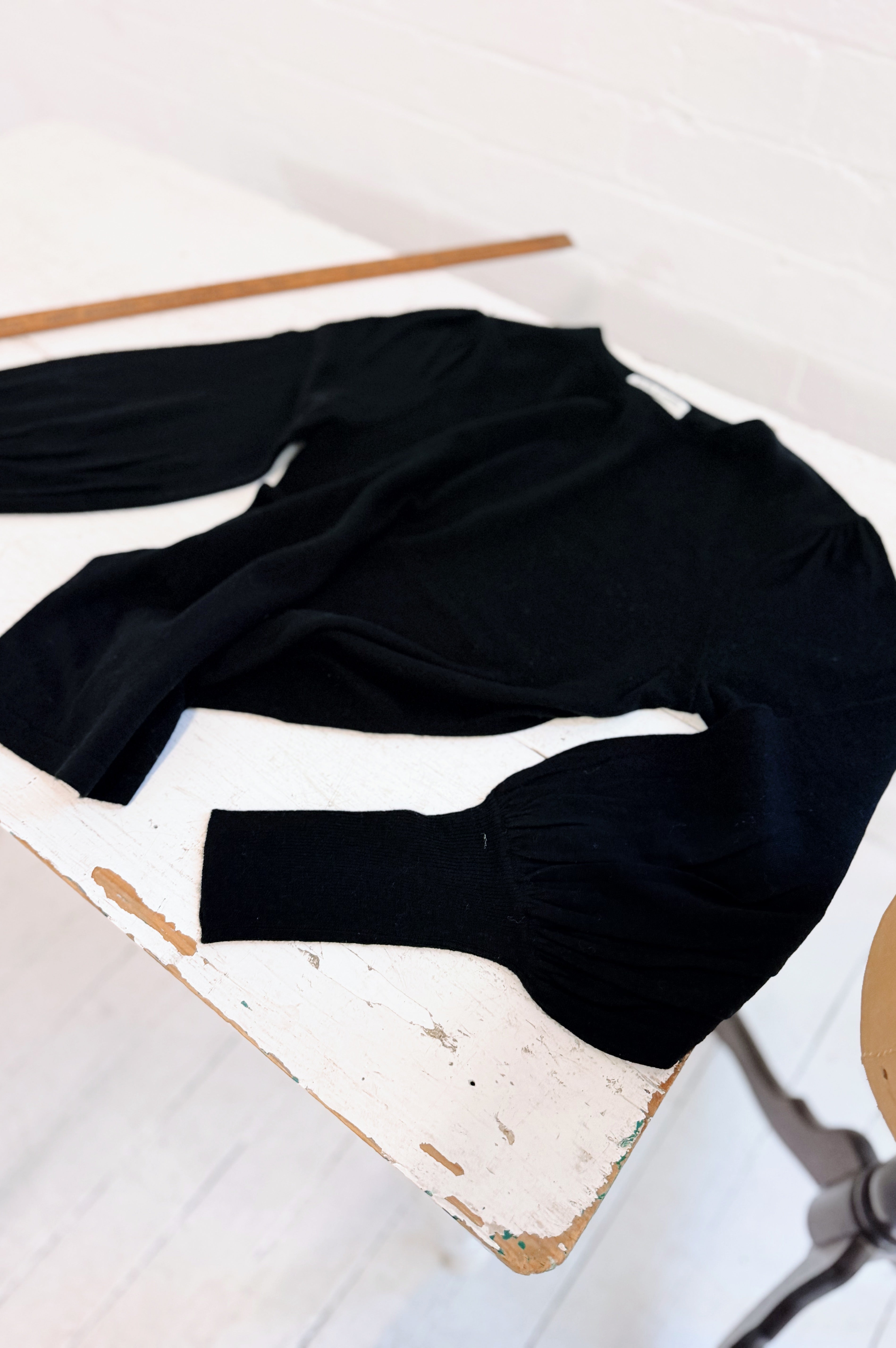 Aleger | Always Bell Sleeve | Black