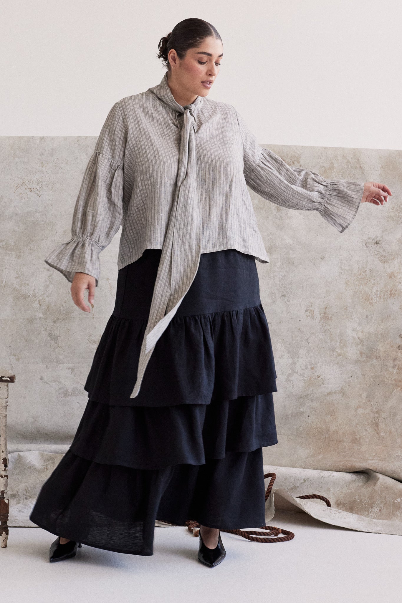Rivi Ruffle Skirt | Black