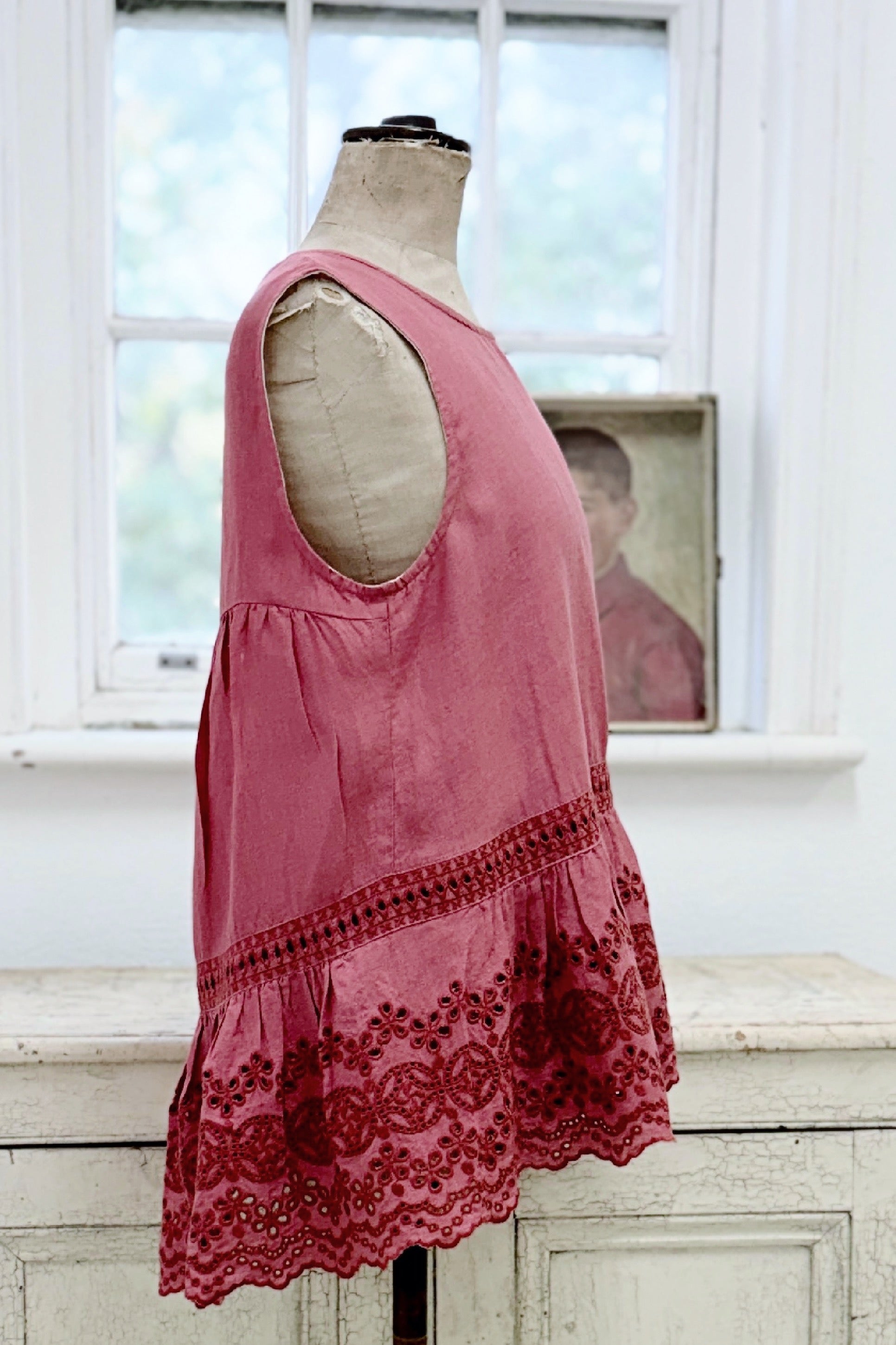 GW | Mao Trapeze Top | Pink Broderie | S