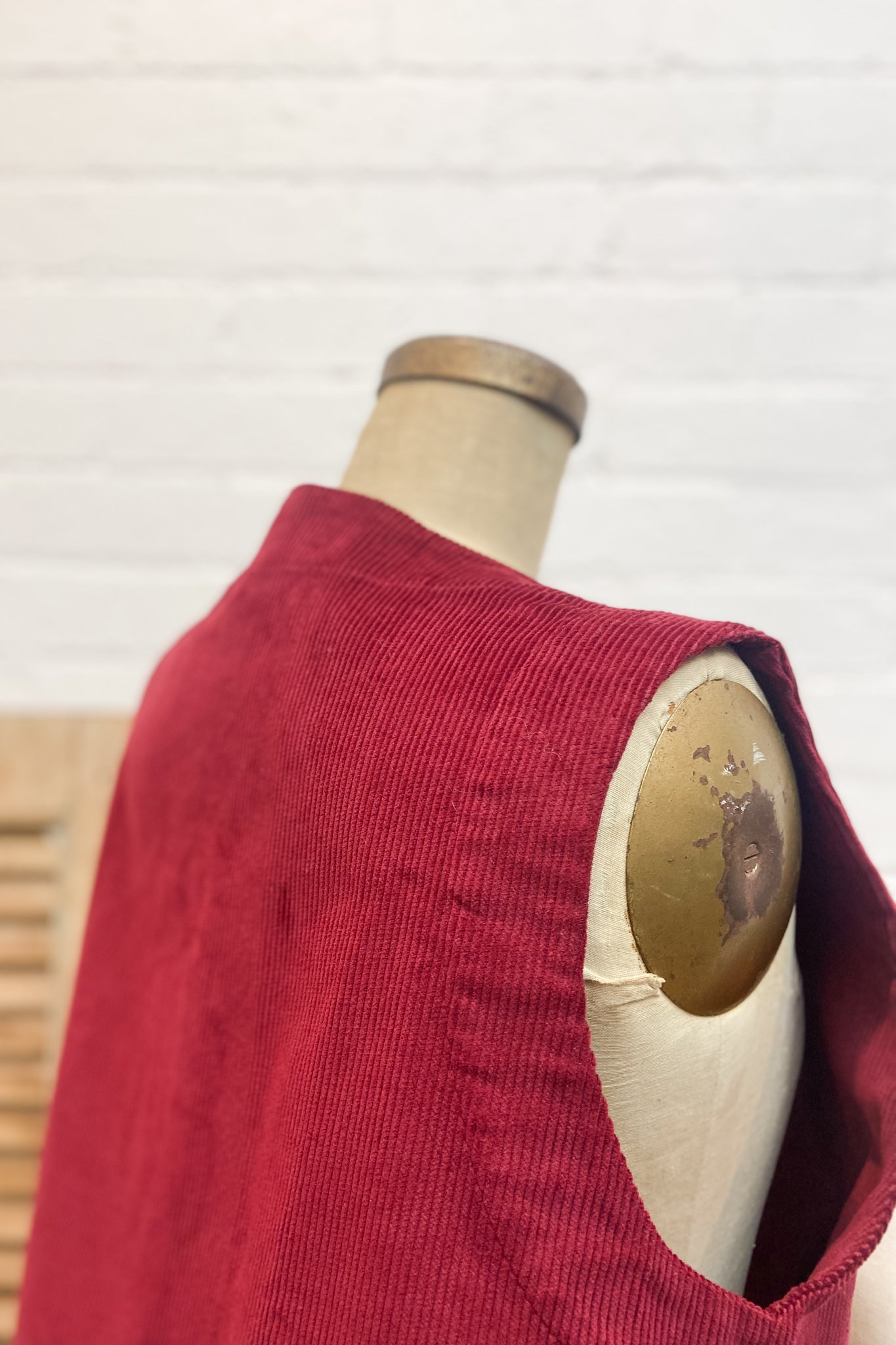 GW | Solange Vest | Pomegranate Cord | L