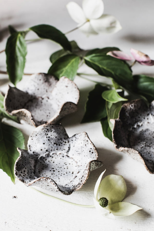 Clay Beehive | Candle Holder | Blue & White Flower