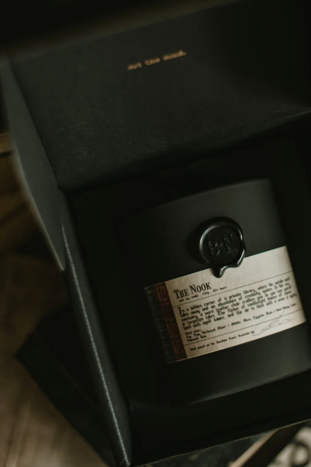Blanc & Nero | The Nook Candle