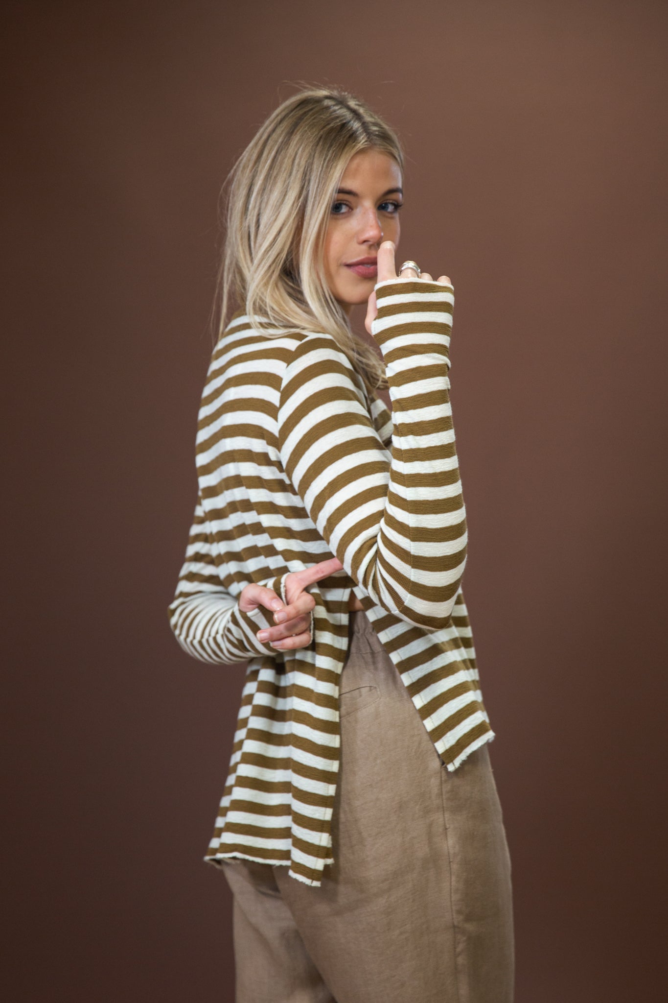 Merino With High Slits | Raw White + Bronze Stripe