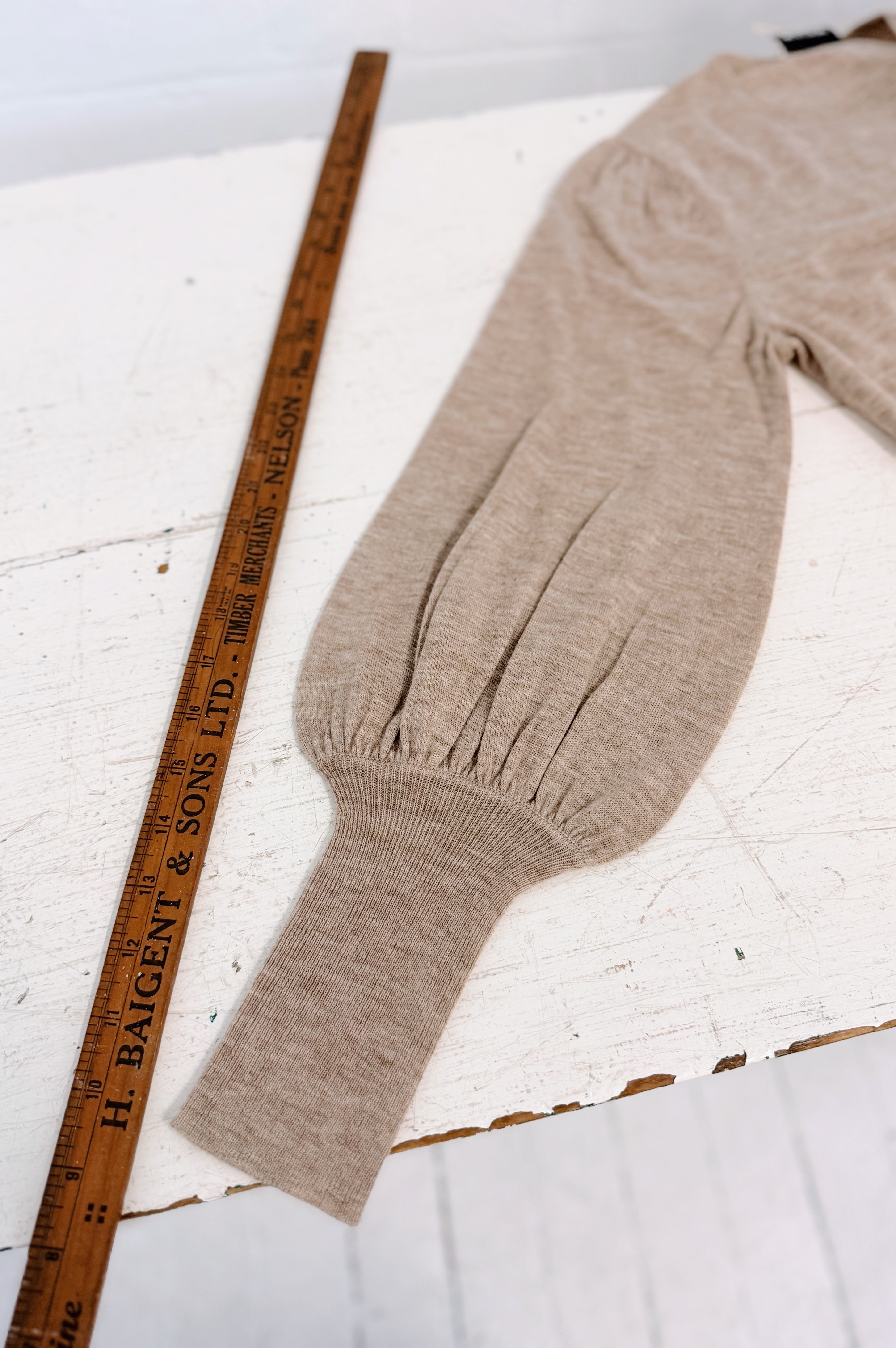Aleger | Always Bell Sleeve | Beige