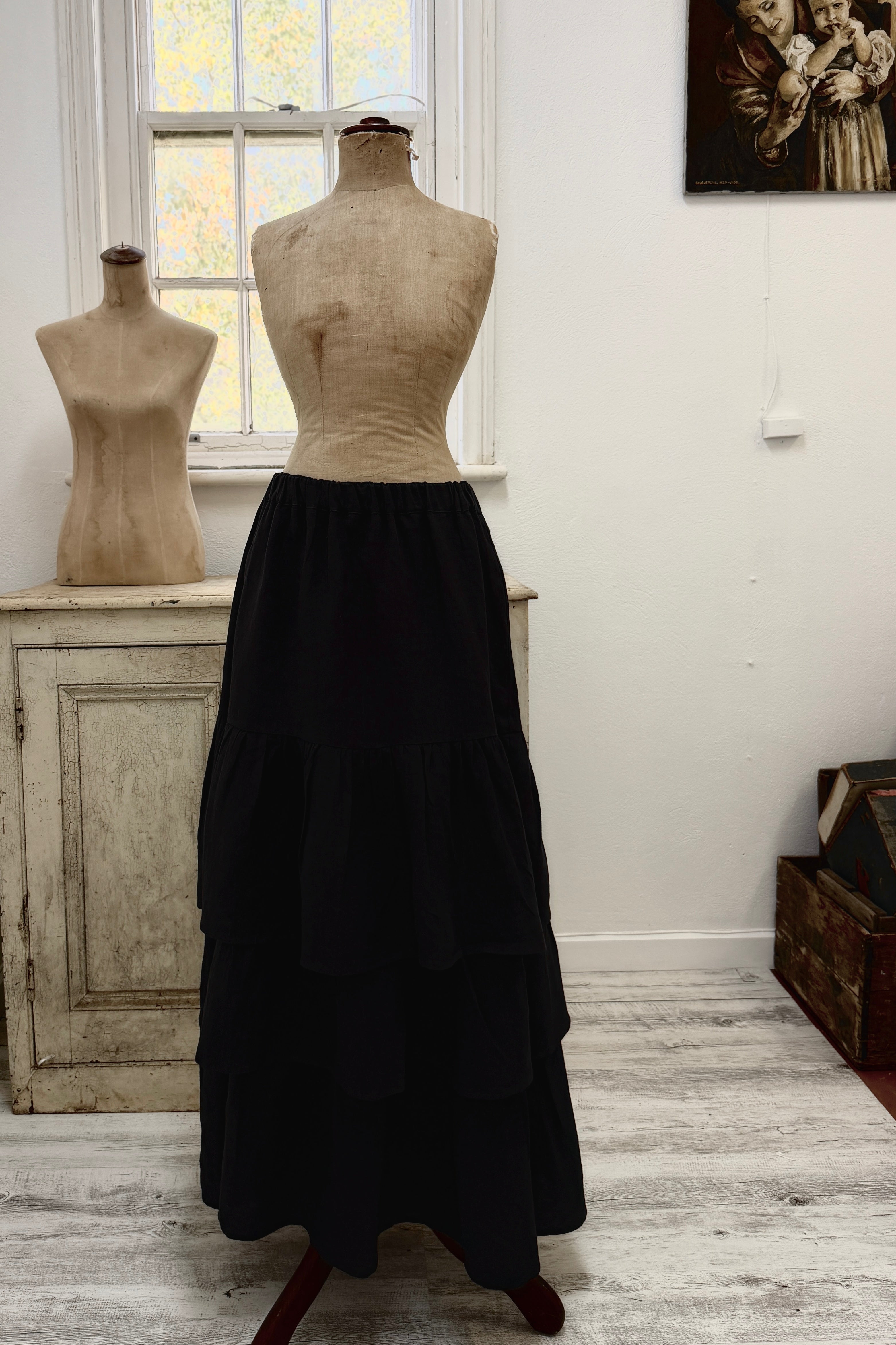 GW | Gwendolyn Skirt | Black | L