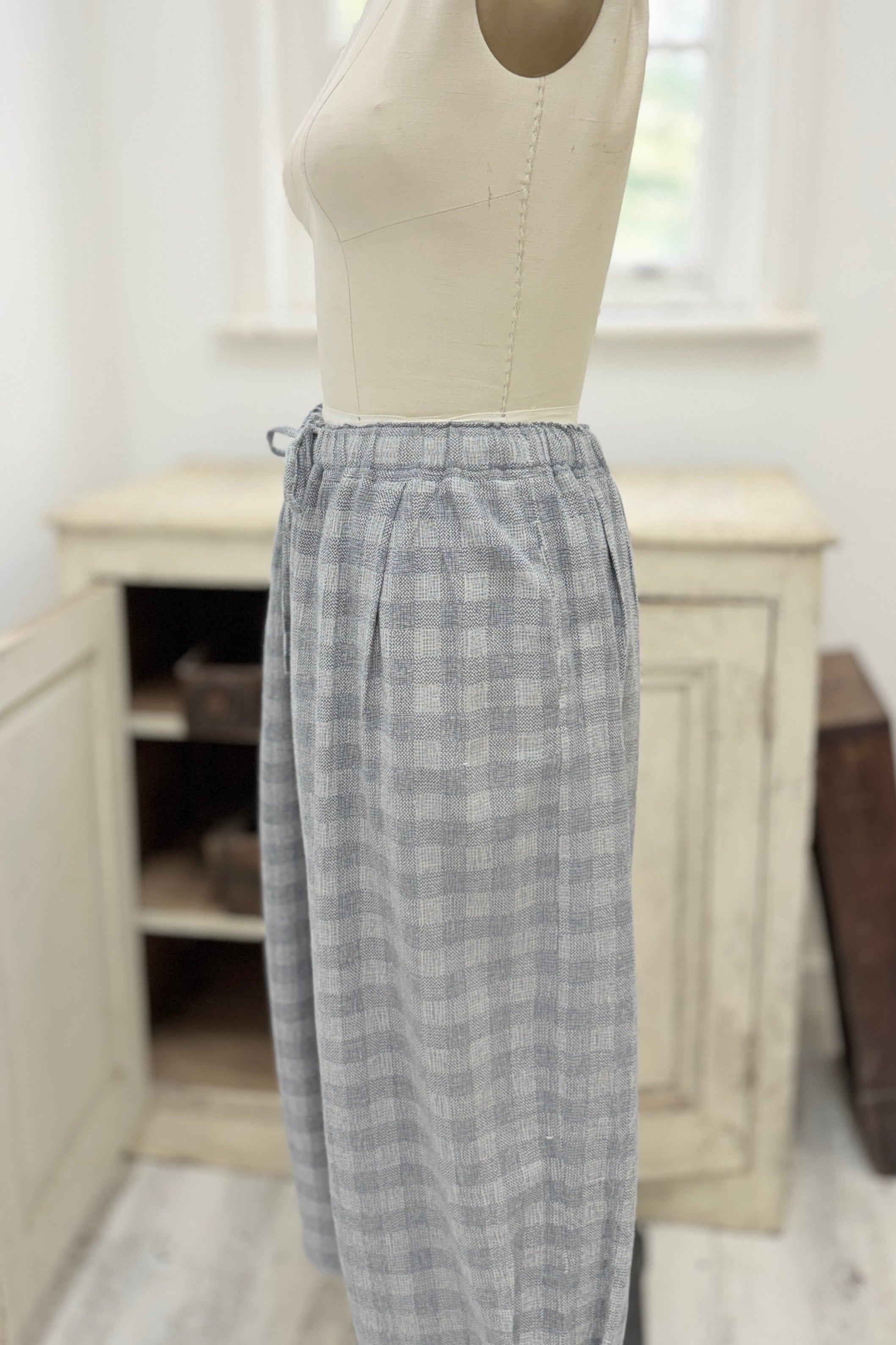 GW | Gigi Pant | Navy Check | M