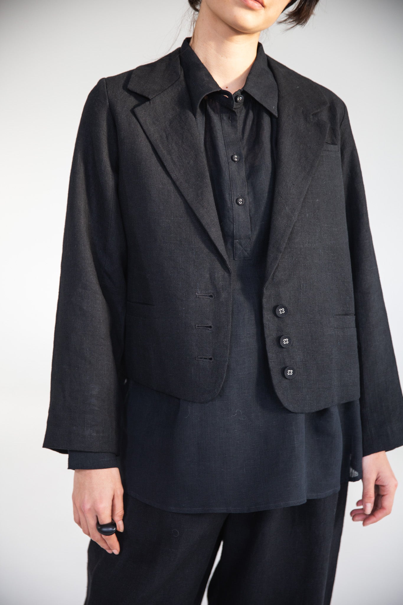 Monty Blazer | Black