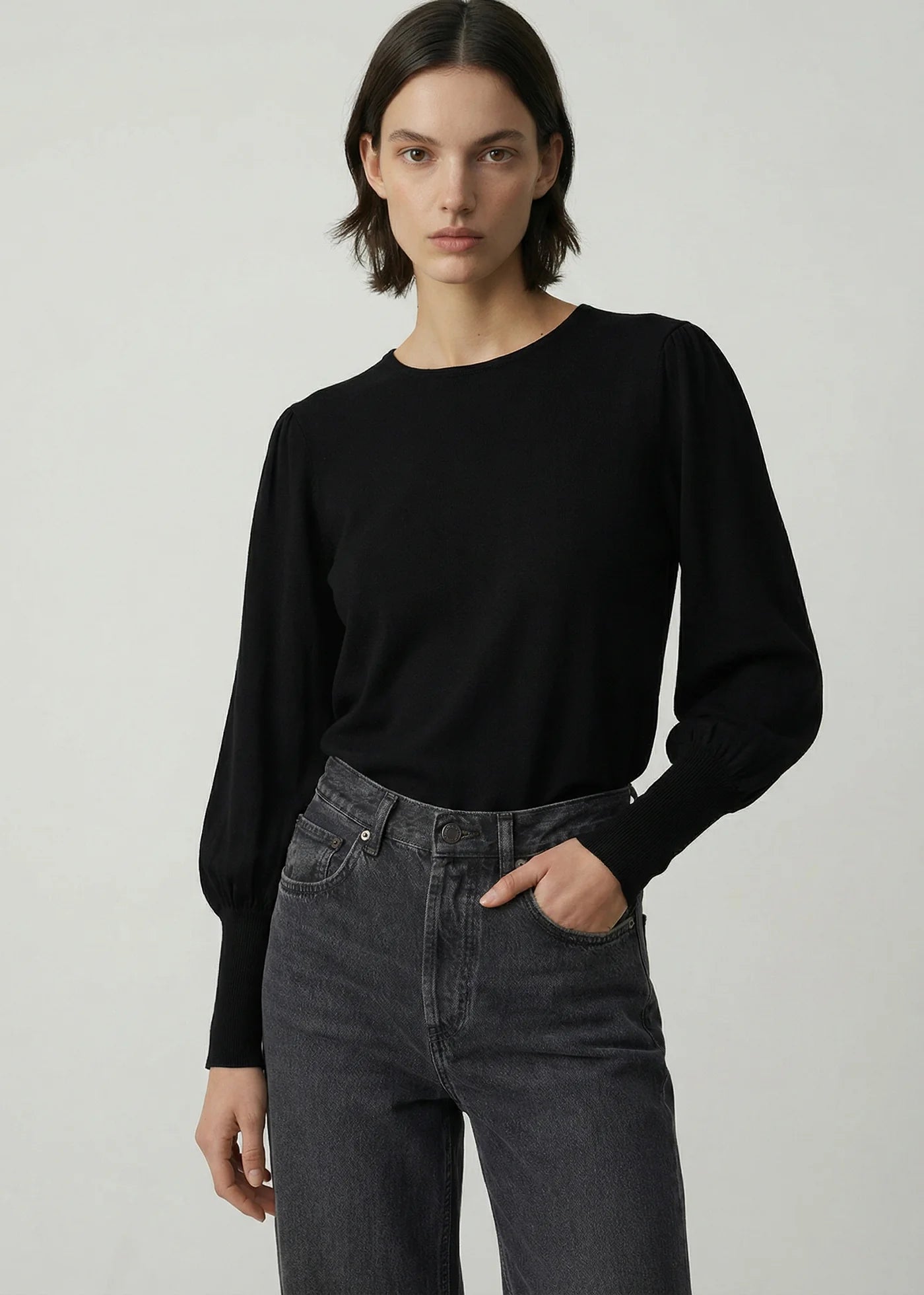 Aleger | Always Bell Sleeve | Black