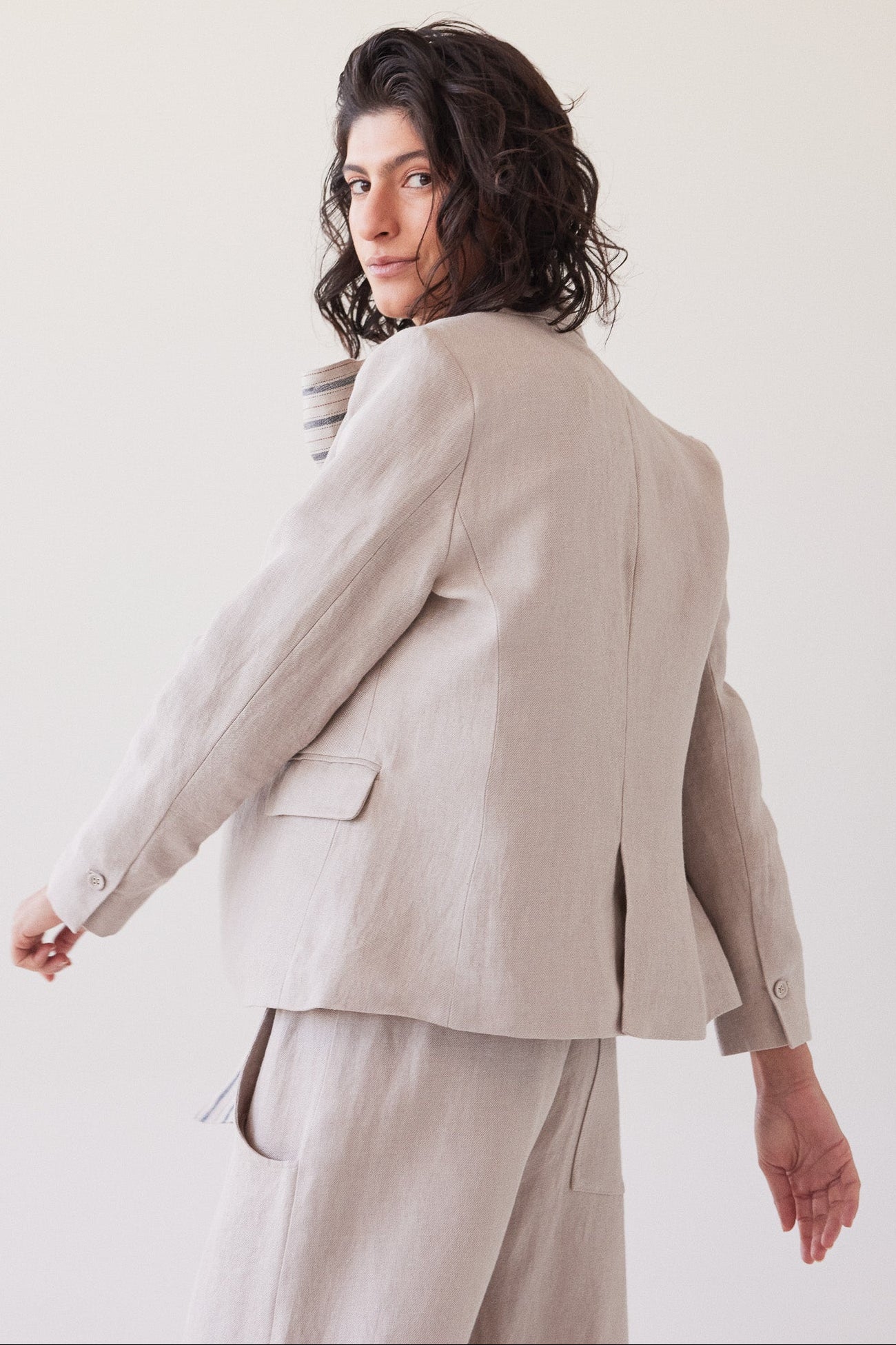 Brooklyn Fitted Blazer | Stone