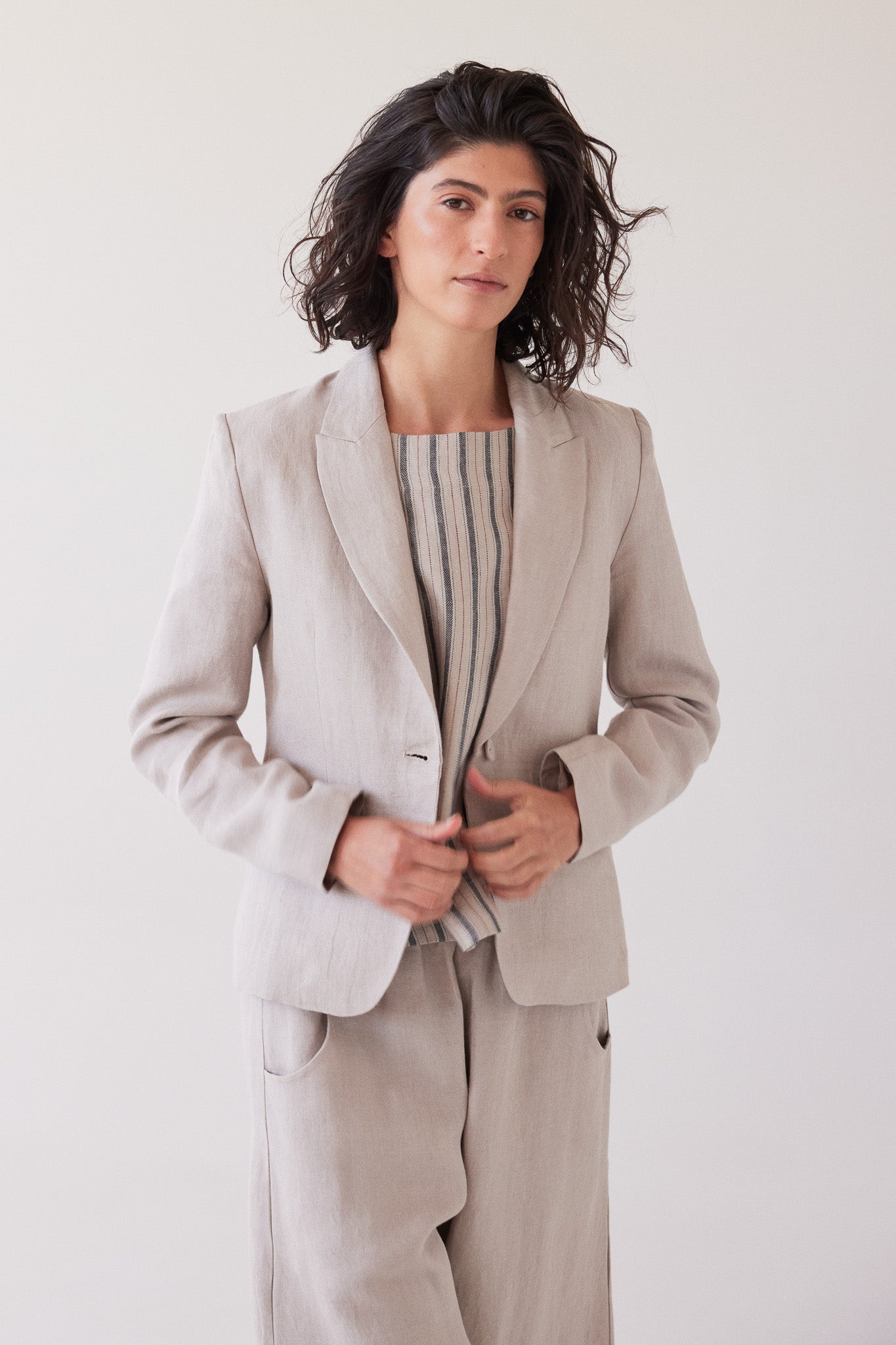 Brooklyn Fitted Blazer | Stone