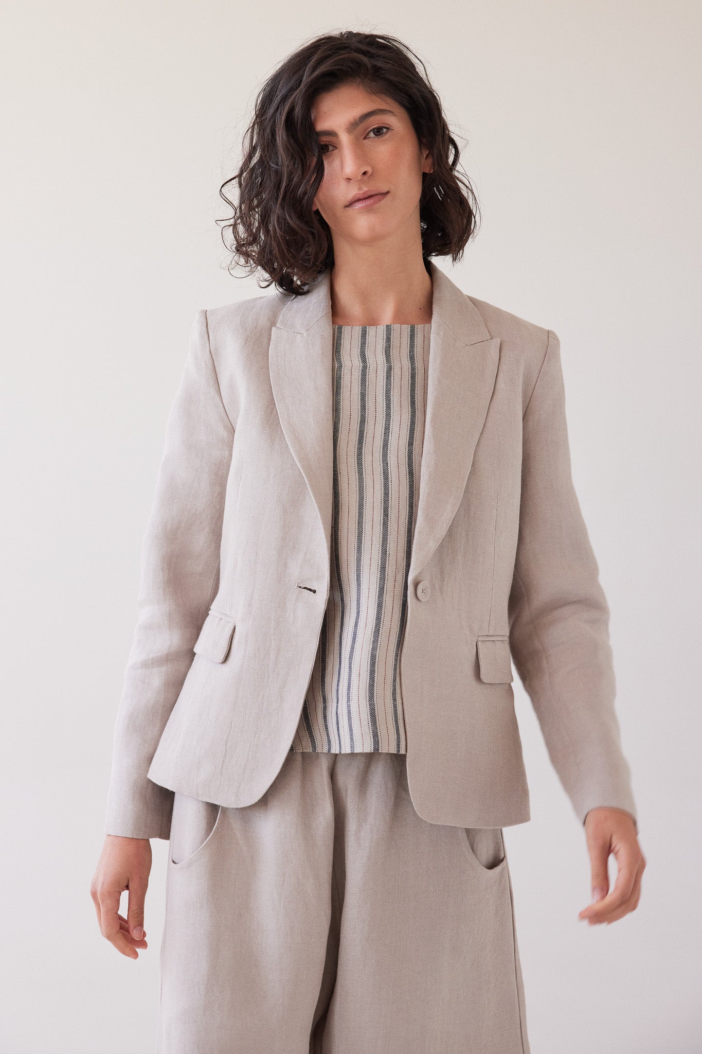 Brooklyn Fitted Blazer | Stone