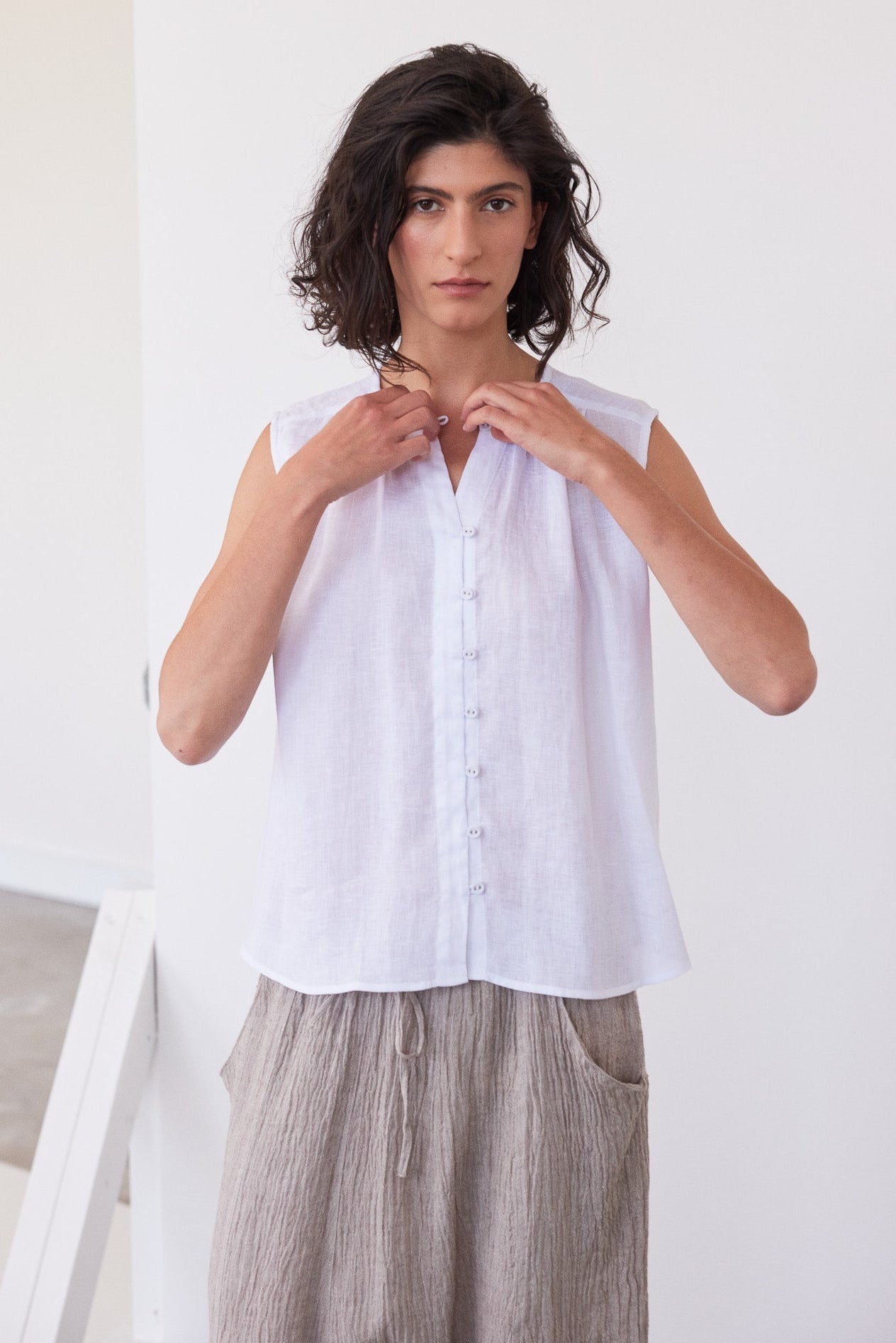 Clara Sleeveless Top | White