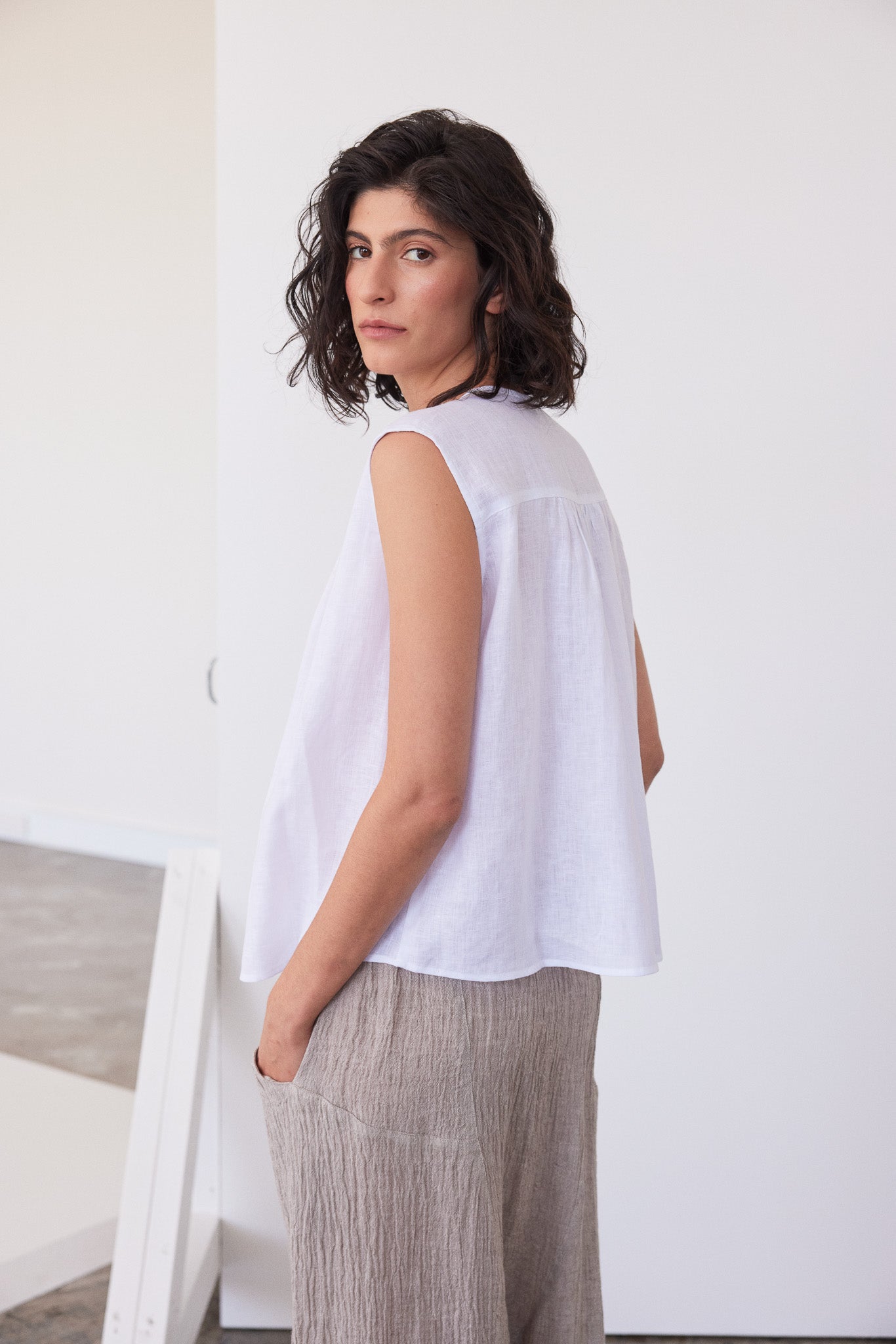Clara Sleeveless Top | White