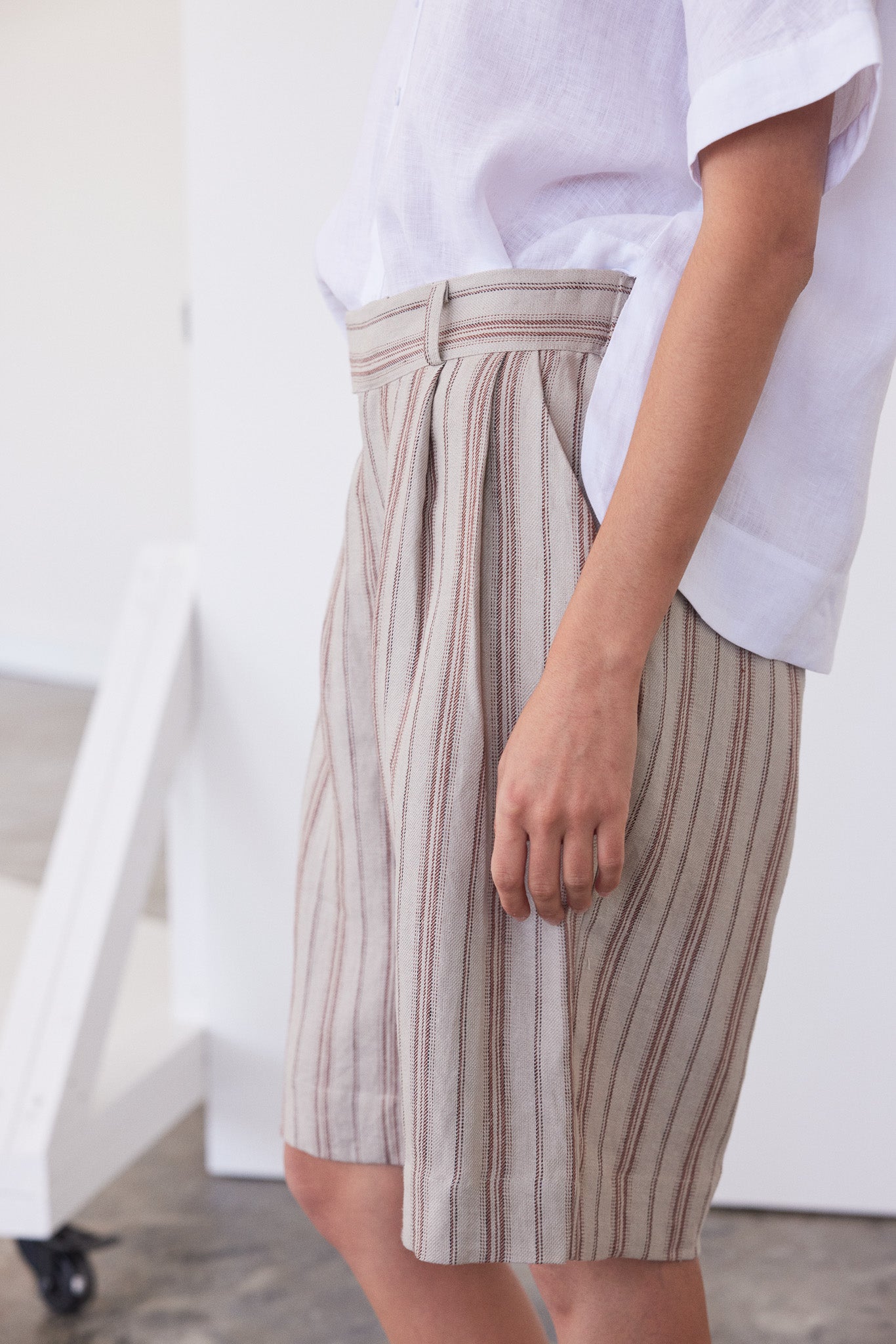 Hendric Tailored Shorts | Brick Stripe