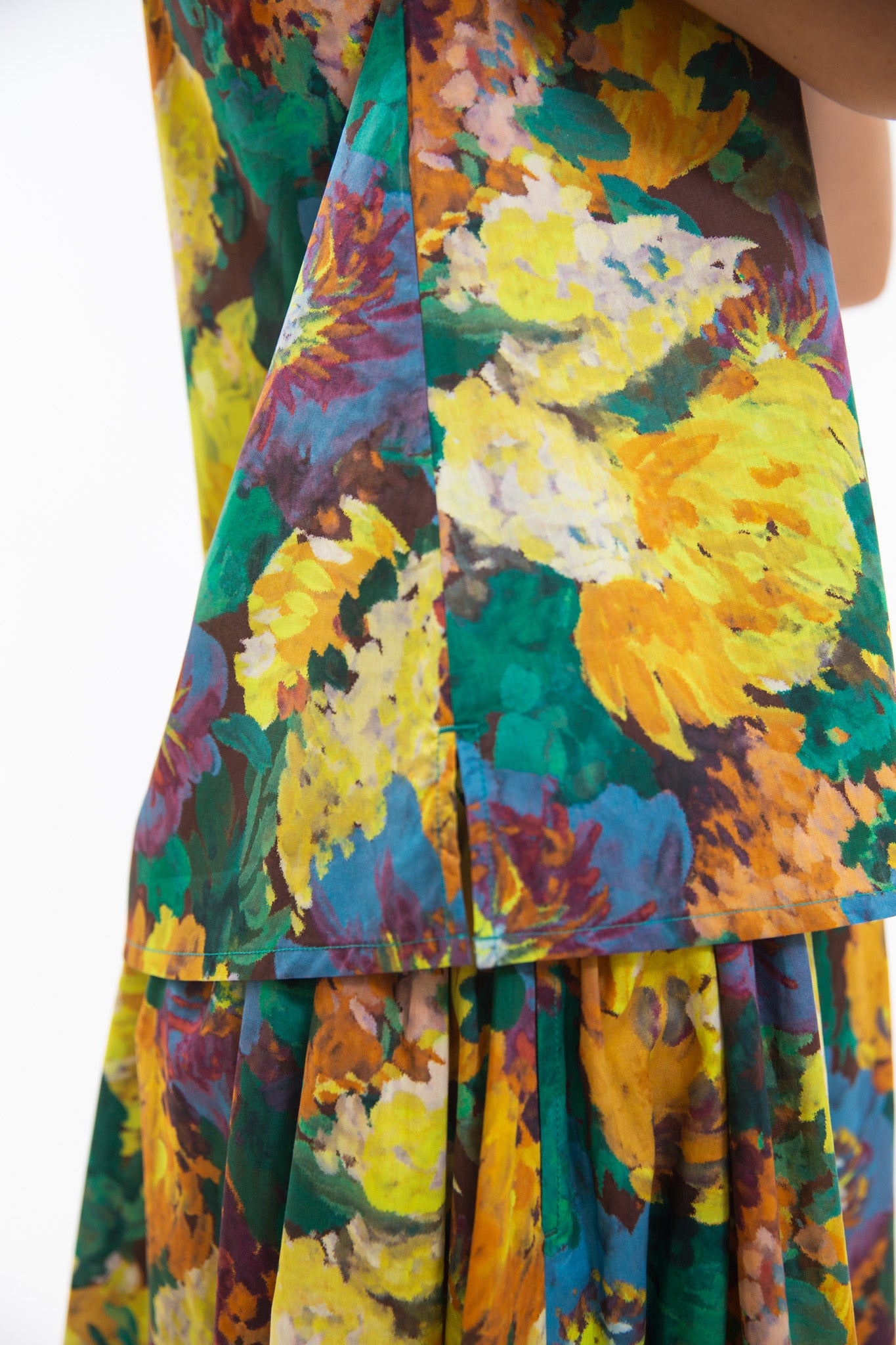 Lou Top | Artists Bouquet