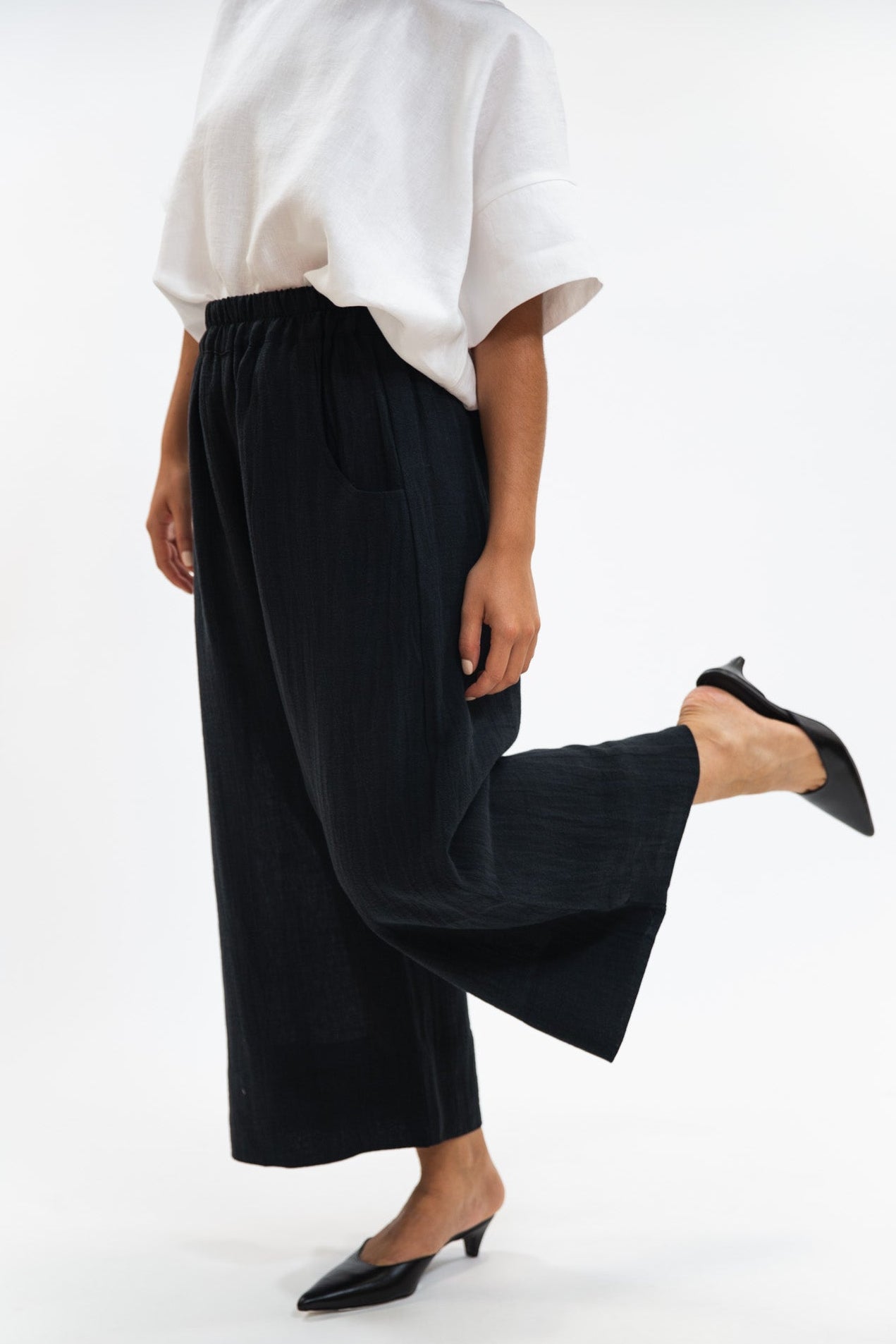 Oliver Pant | Black Crush