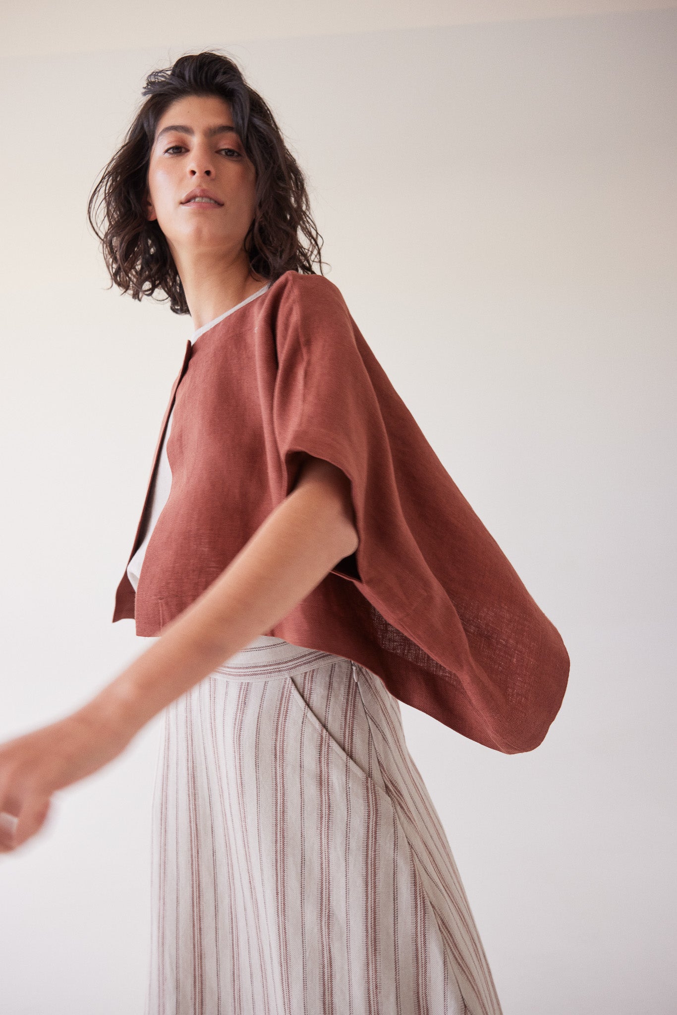 Tussie Capelet | Brick