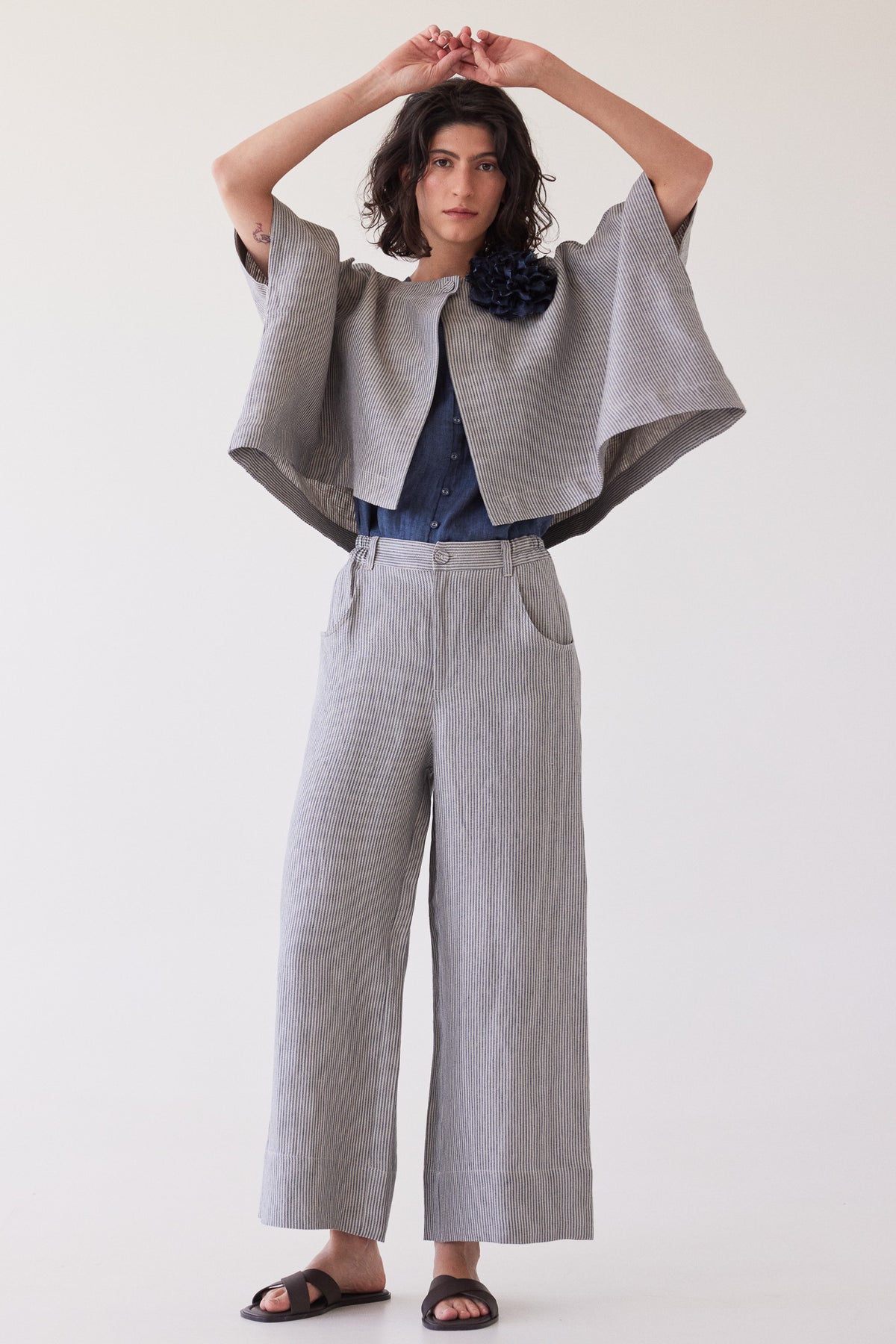 Tussie Capelet | Chambray Stripe