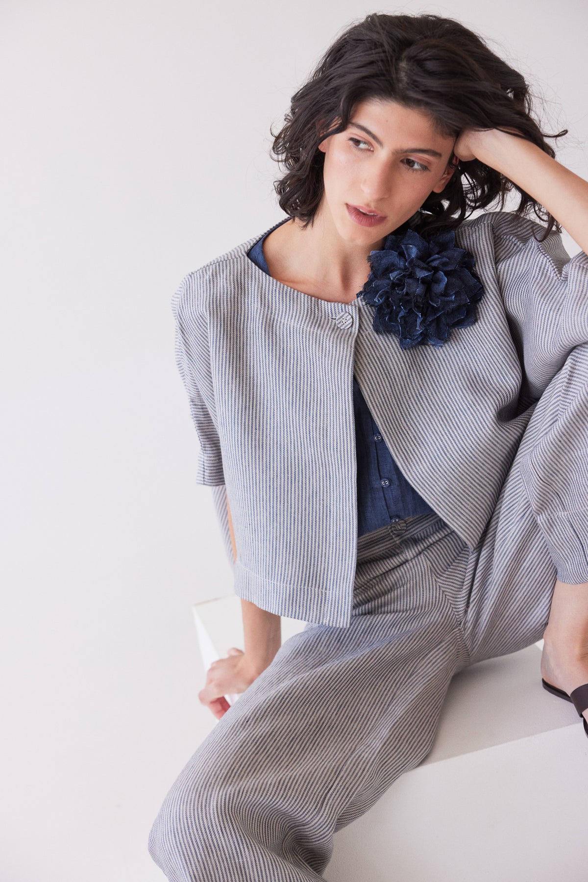 Tussie Capelet | Chambray Stripe