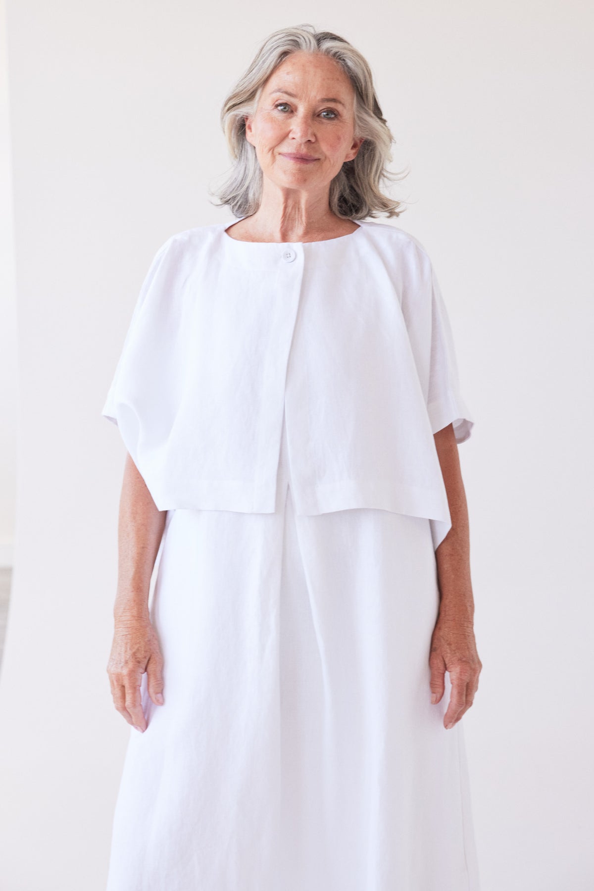 Tussie Capelet | White