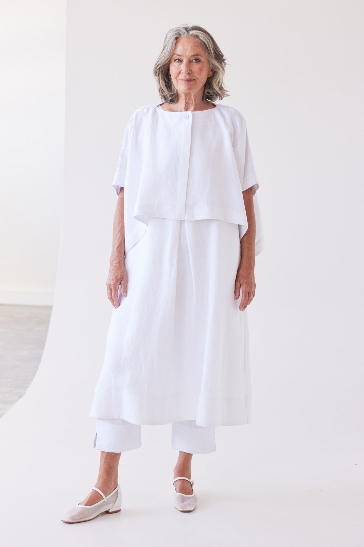 Tussie Capelet | White
