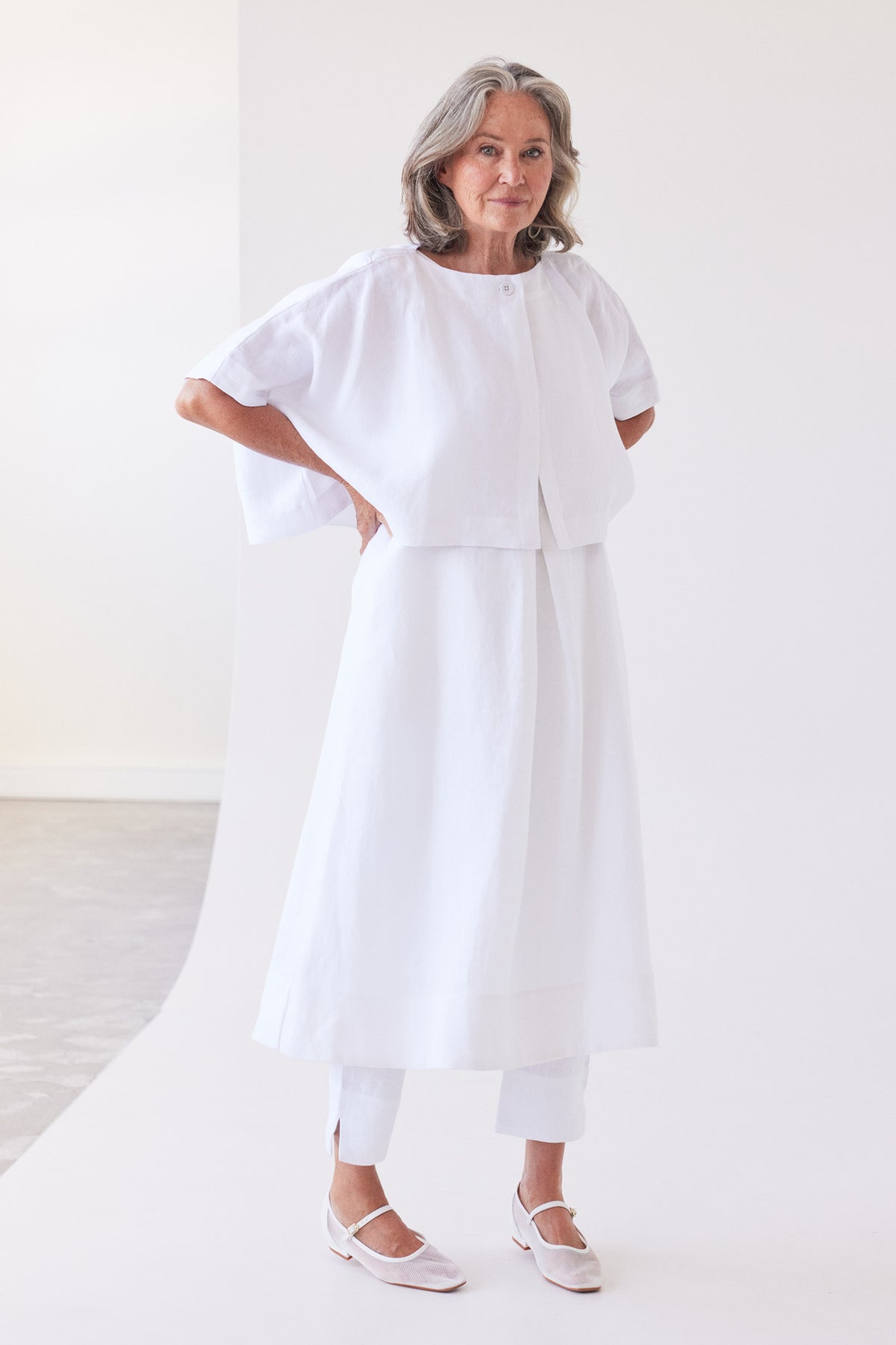 Tussie Capelet | White